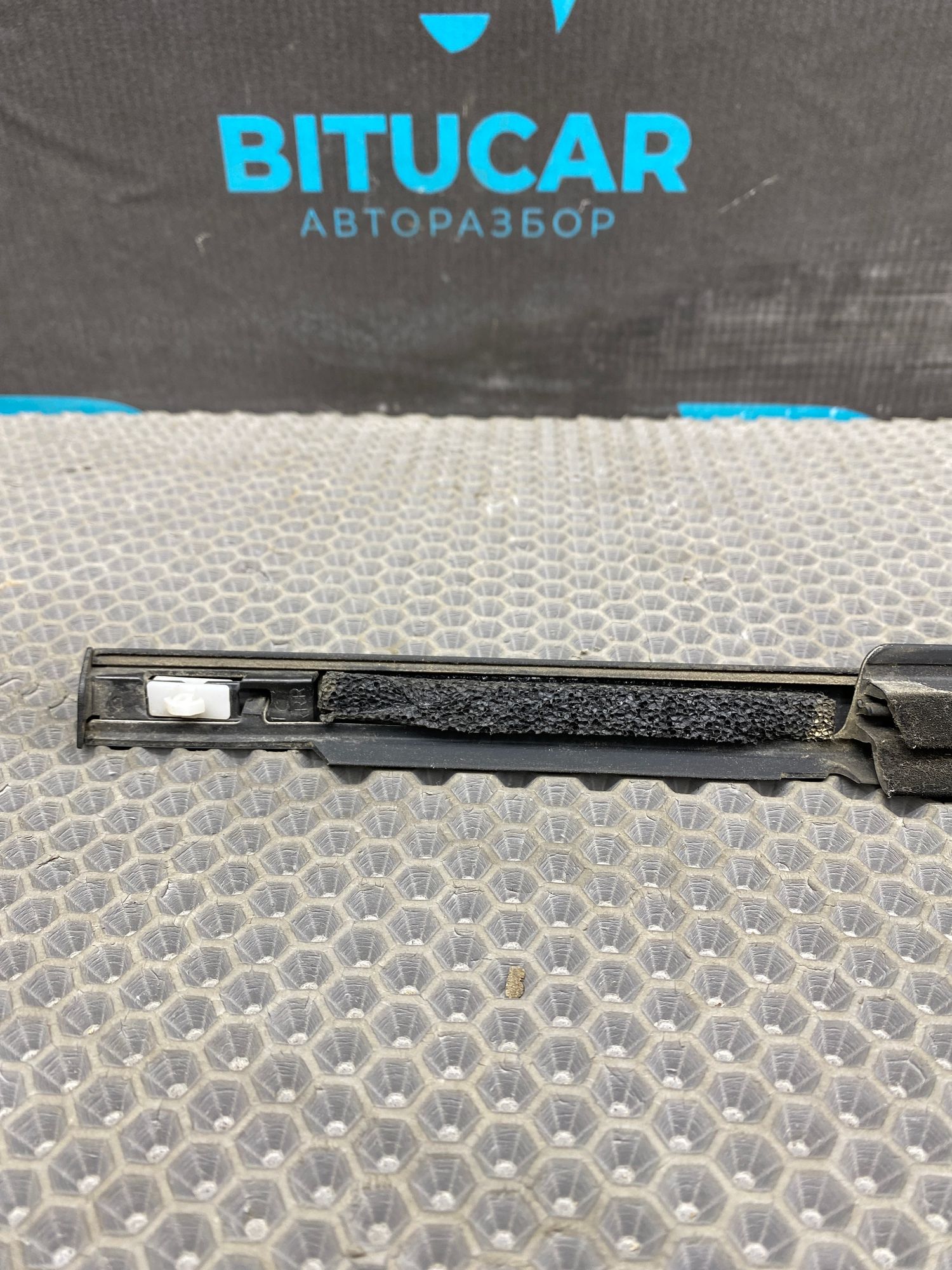 https://ycs.partsauto.market/partsauto-images/thmbs/userImages/c8f07ba63eb5b2f0f6006ea854bf8f7d/part/1c7ca675-515b-48ff-affa-43ca6607a98b_1777032197416.jpg