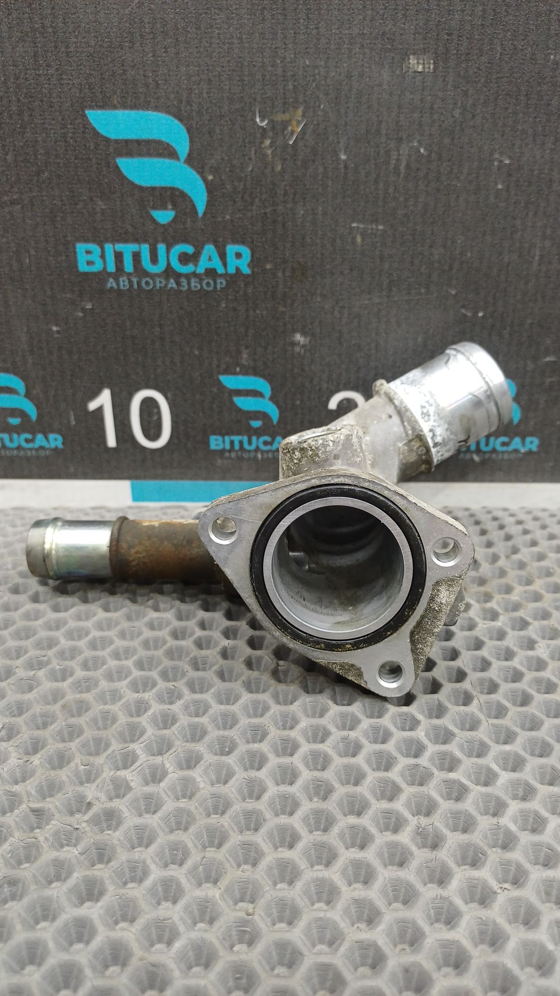 https://ycs.partsauto.market/partsauto-images/thmbs/userImages/c8f07ba63eb5b2f0f6006ea854bf8f7d/part/1dbc9355-e6e4-42e7-90a4-3fc16bd34897_1777376827134.jpg