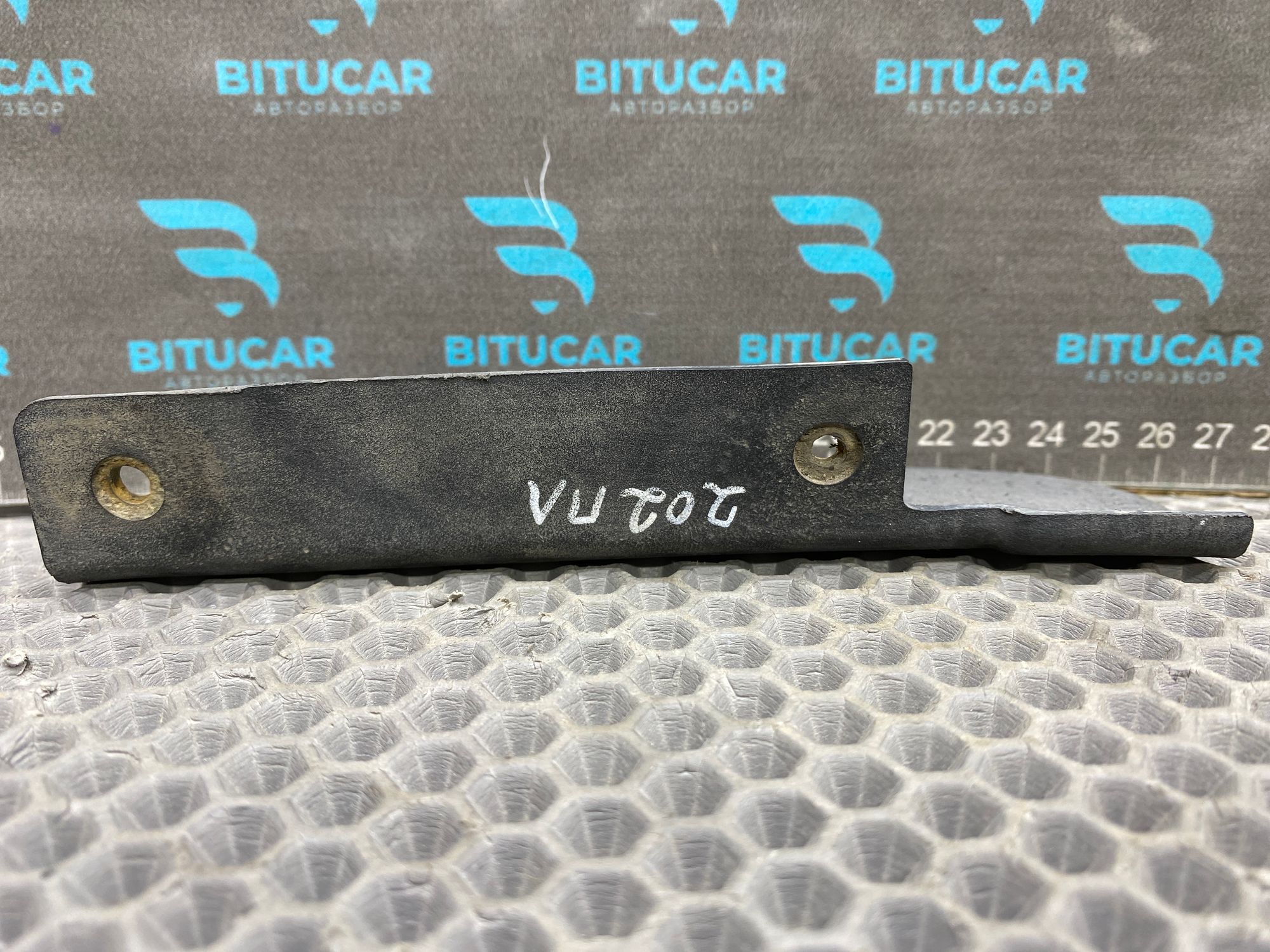 https://ycs.partsauto.market/partsauto-images/thmbs/userImages/c8f07ba63eb5b2f0f6006ea854bf8f7d/part/1e1b2ea6-7978-4fd5-94e3-c3e7a847194f_1777645218844.jpg