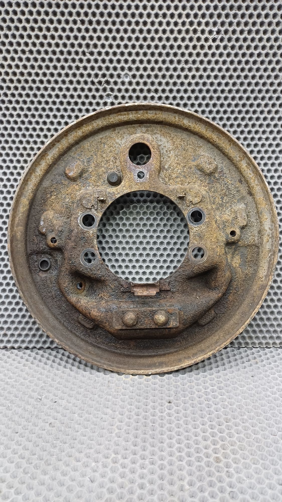 https://ycs.partsauto.market/partsauto-images/thmbs/userImages/c8f07ba63eb5b2f0f6006ea854bf8f7d/part/1e75233f-0a47-47d3-a4f0-21b5b64e6f29_1774261160704.jpg