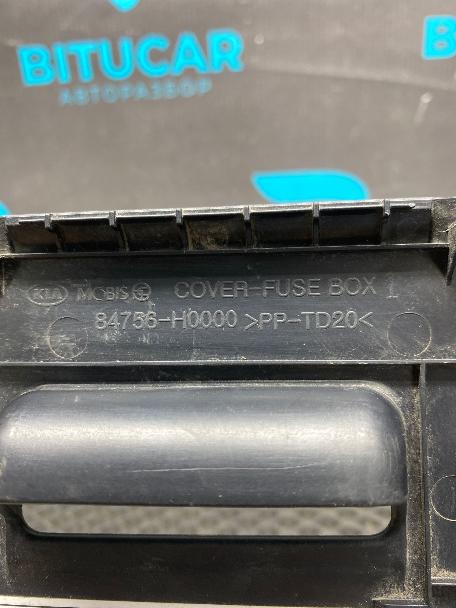 https://ycs.partsauto.market/partsauto-images/thmbs/userImages/c8f07ba63eb5b2f0f6006ea854bf8f7d/part/20062d9d-ba68-44cc-8a0f-348f1849173d_1776871839892.jpg