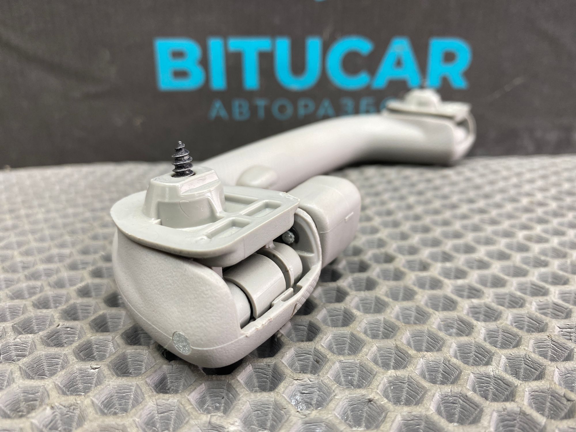 https://ycs.partsauto.market/partsauto-images/thmbs/userImages/c8f07ba63eb5b2f0f6006ea854bf8f7d/part/2067e09f-913c-4d15-a61c-38c56768016b_1777540654984.jpg