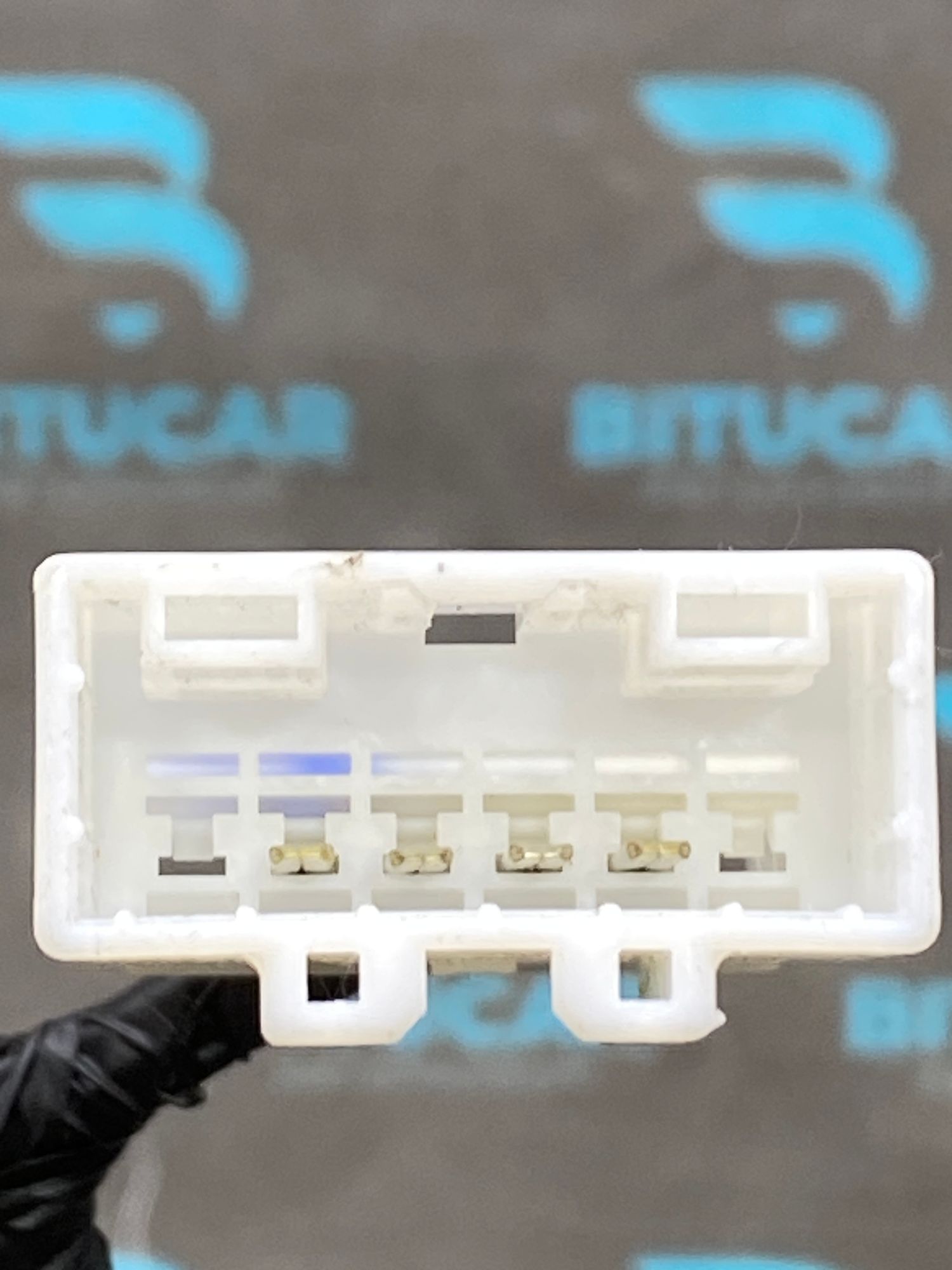 https://ycs.partsauto.market/partsauto-images/thmbs/userImages/c8f07ba63eb5b2f0f6006ea854bf8f7d/part/20c72e95-94a0-43b6-ad56-85da7c8ef85d_1777638598584.jpg