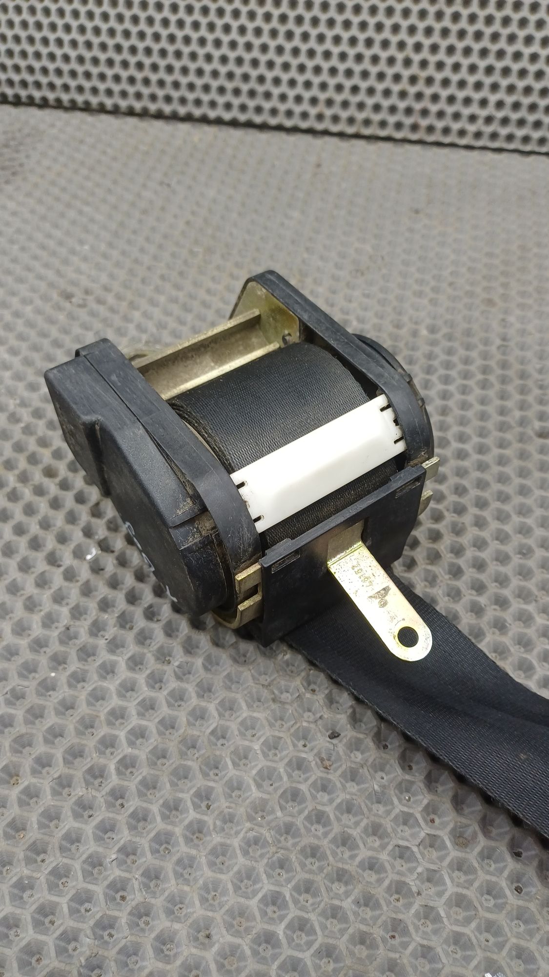 https://ycs.partsauto.market/partsauto-images/thmbs/userImages/c8f07ba63eb5b2f0f6006ea854bf8f7d/part/20e545e4-f95c-40e8-b549-e2acca1bdd22_1774346973680.jpg