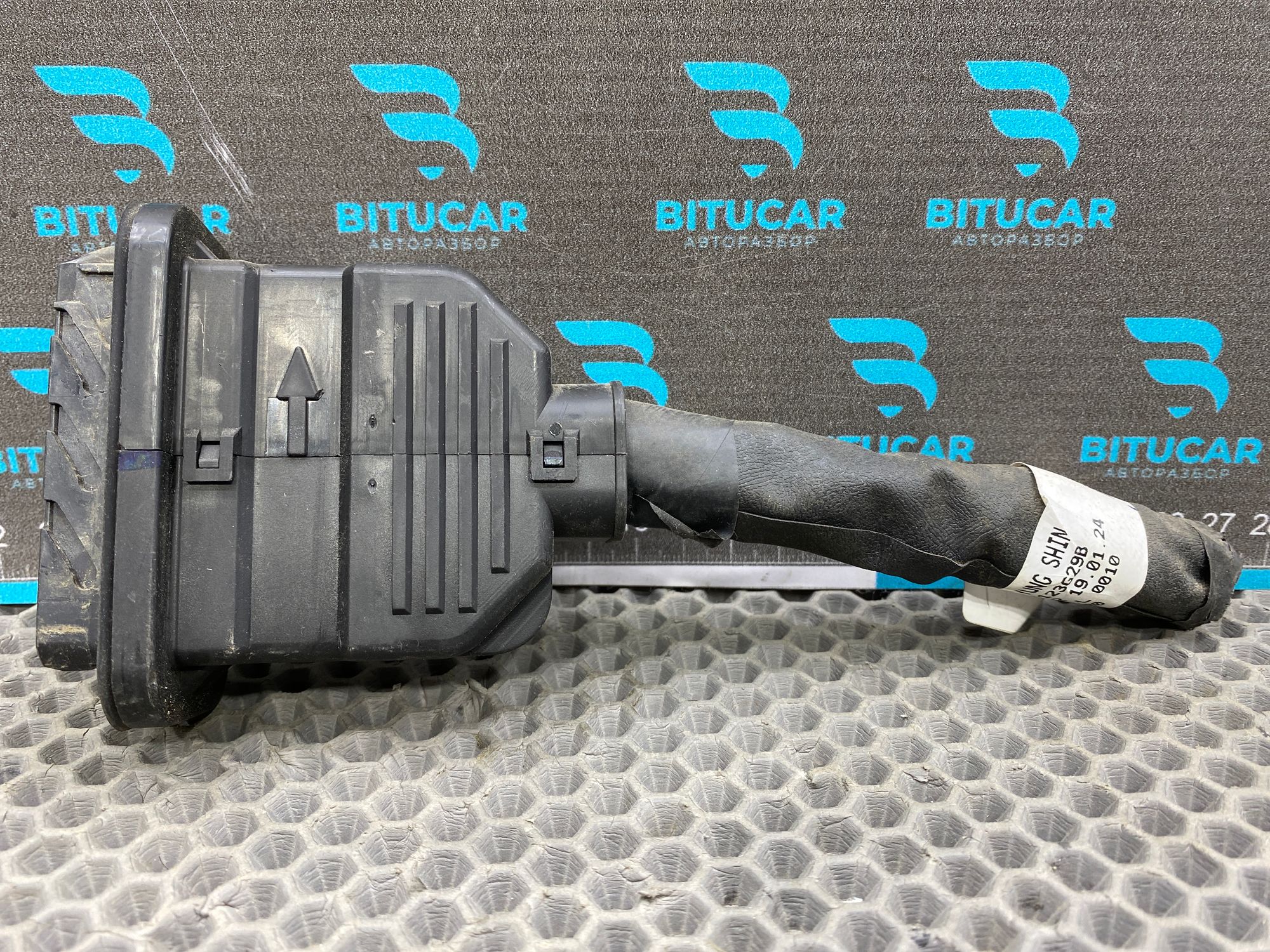 https://ycs.partsauto.market/partsauto-images/thmbs/userImages/c8f07ba63eb5b2f0f6006ea854bf8f7d/part/210ec6ee-5200-4281-aa40-0508b089239e_1777815150669.jpg