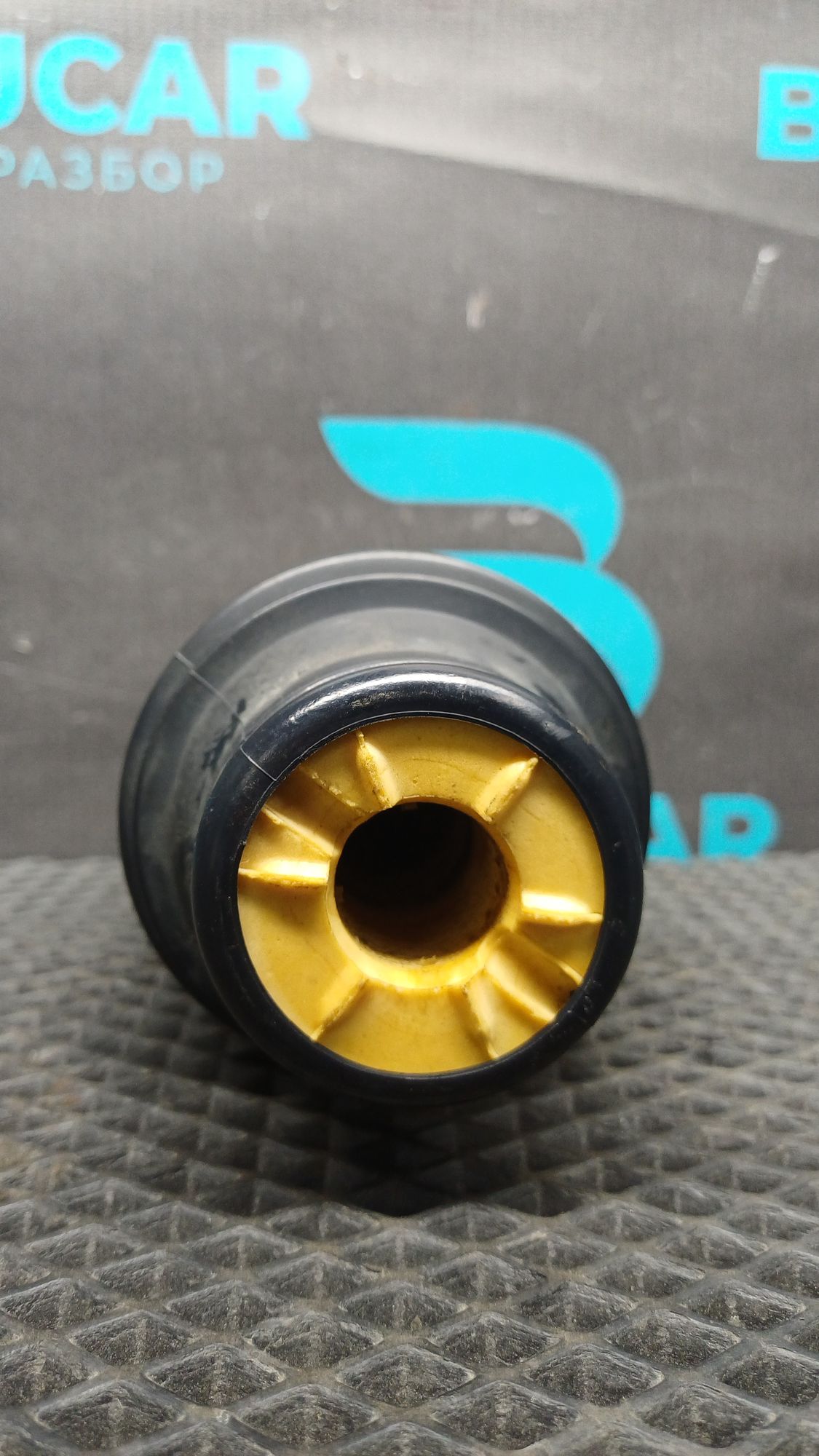 https://ycs.partsauto.market/partsauto-images/thmbs/userImages/c8f07ba63eb5b2f0f6006ea854bf8f7d/part/217fb529-18c0-439a-b342-daef7c4aa3f3_1777107697539.jpg