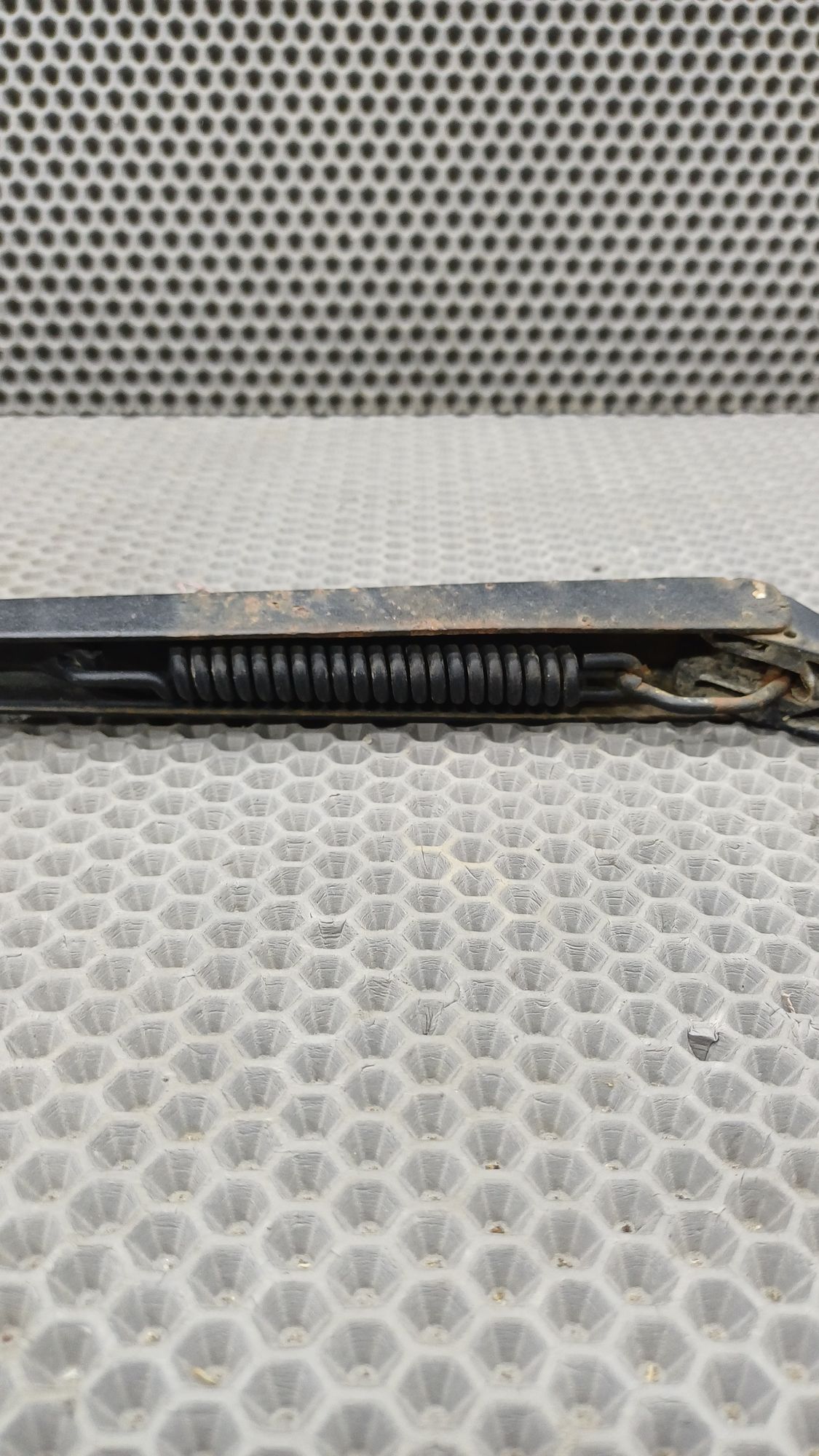 Б/У Поводок дворника левый Toyota CARINA E 6 дорест. 1992—1996 1994 Зеленый, 790 рублей, Краснодар