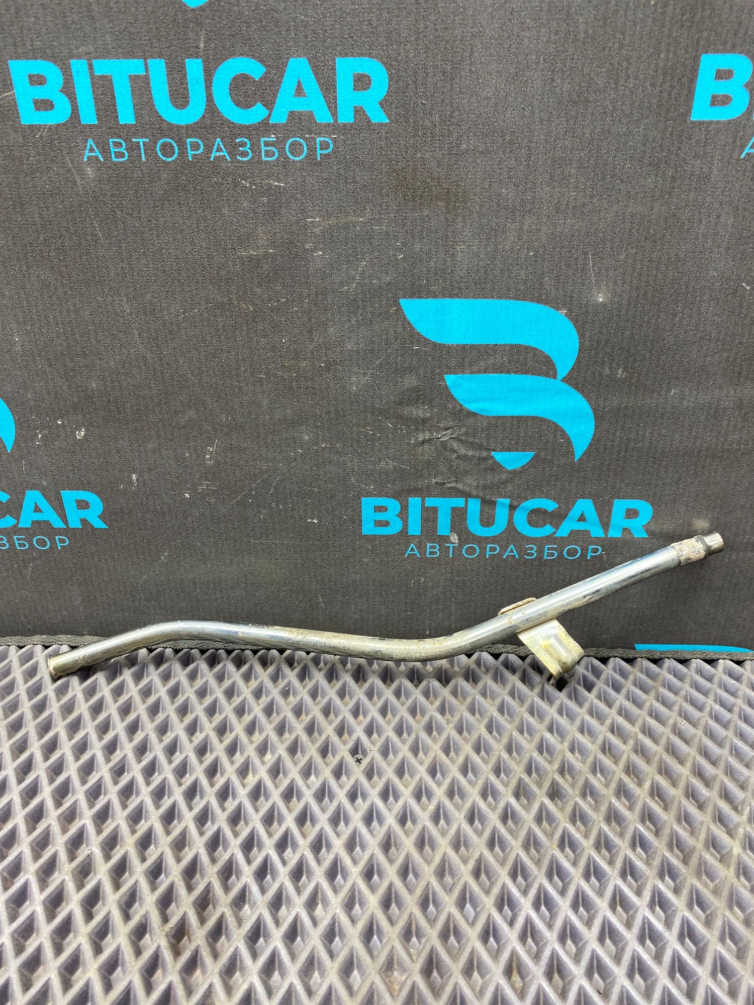 https://ycs.partsauto.market/partsauto-images/thmbs/userImages/c8f07ba63eb5b2f0f6006ea854bf8f7d/part/226befa5-9341-4bf8-9bd8-090ccae1a8ad_1771577557194.jpg