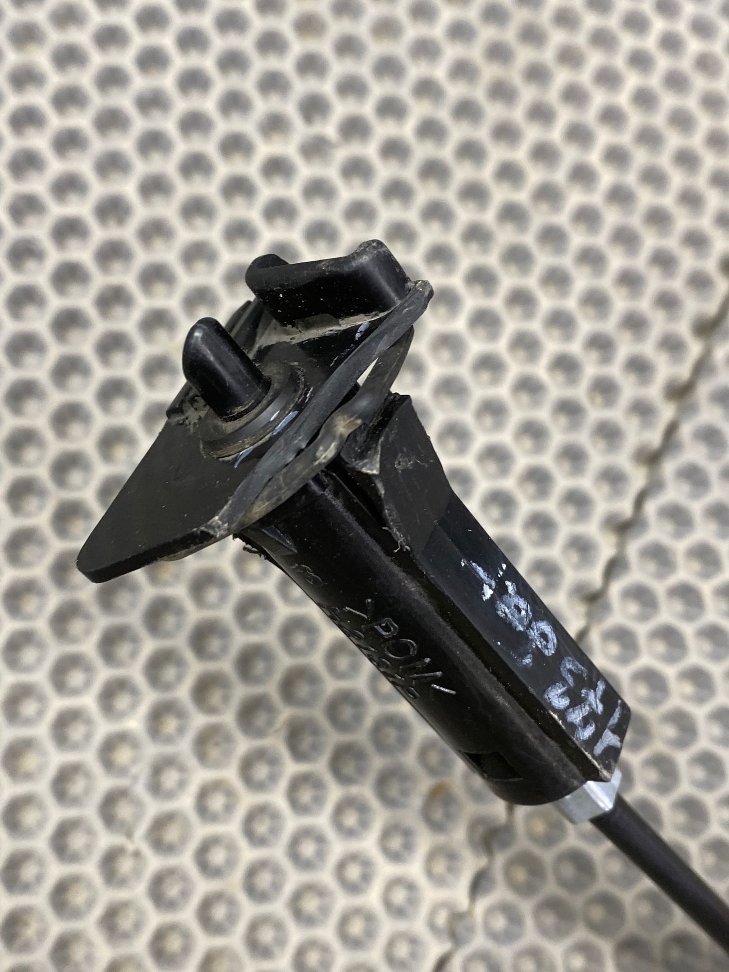 https://ycs.partsauto.market/partsauto-images/thmbs/userImages/c8f07ba63eb5b2f0f6006ea854bf8f7d/part/227cf4b0-c94b-4686-aef5-62a8b5603db3_1777214012863.jpg