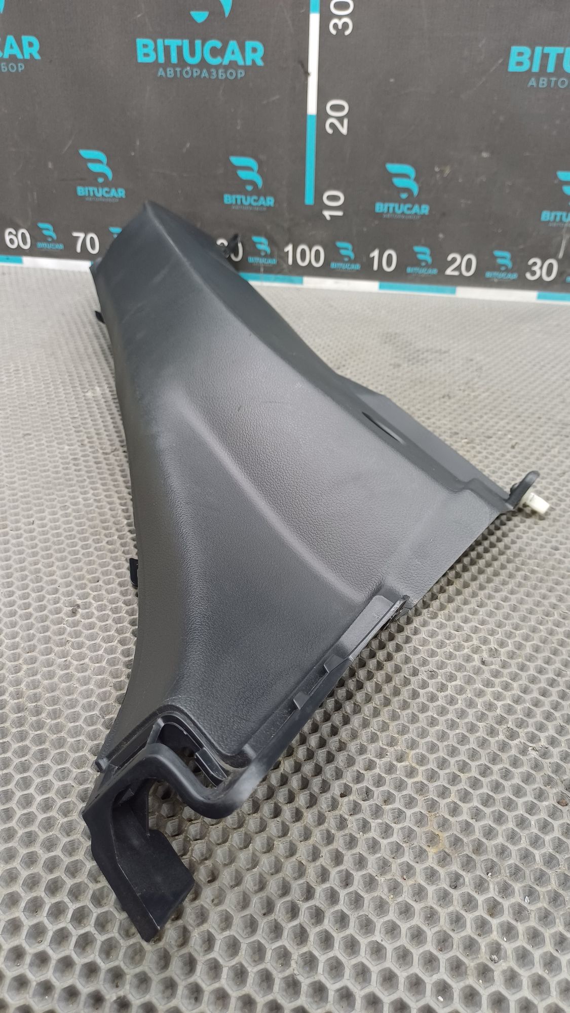 https://ycs.partsauto.market/partsauto-images/thmbs/userImages/c8f07ba63eb5b2f0f6006ea854bf8f7d/part/22dcc16a-efeb-4a60-9b65-2c4d0c2e0074_1777368364837.jpg