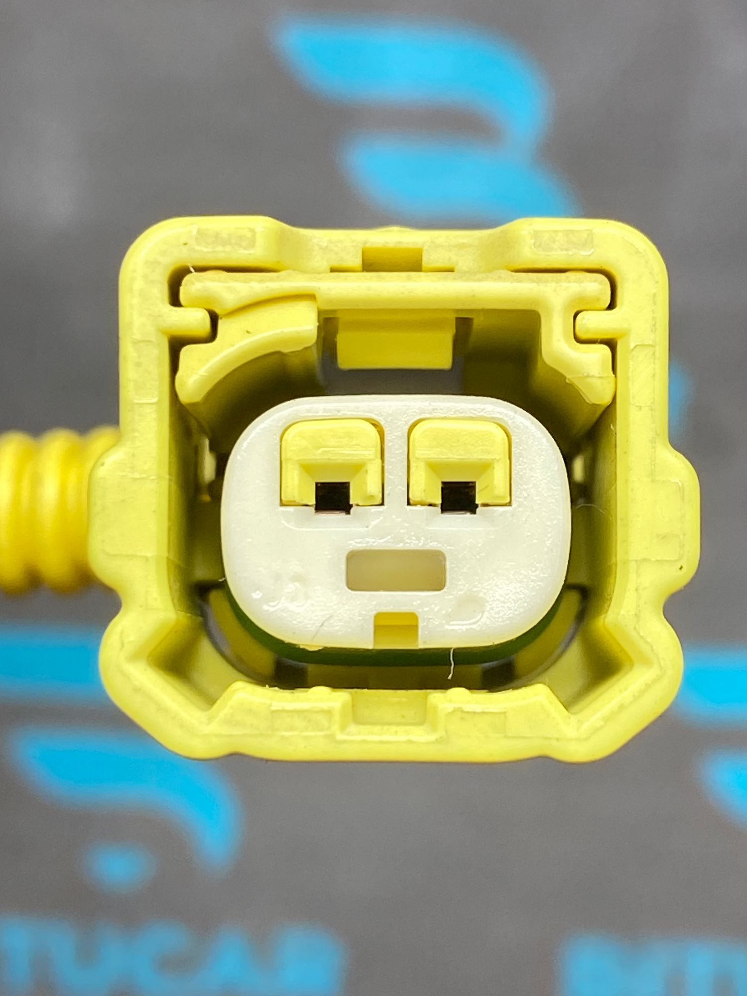 https://ycs.partsauto.market/partsauto-images/thmbs/userImages/c8f07ba63eb5b2f0f6006ea854bf8f7d/part/2351bfa3-031f-4652-bb29-87def0061a0e_1777389865240.jpg