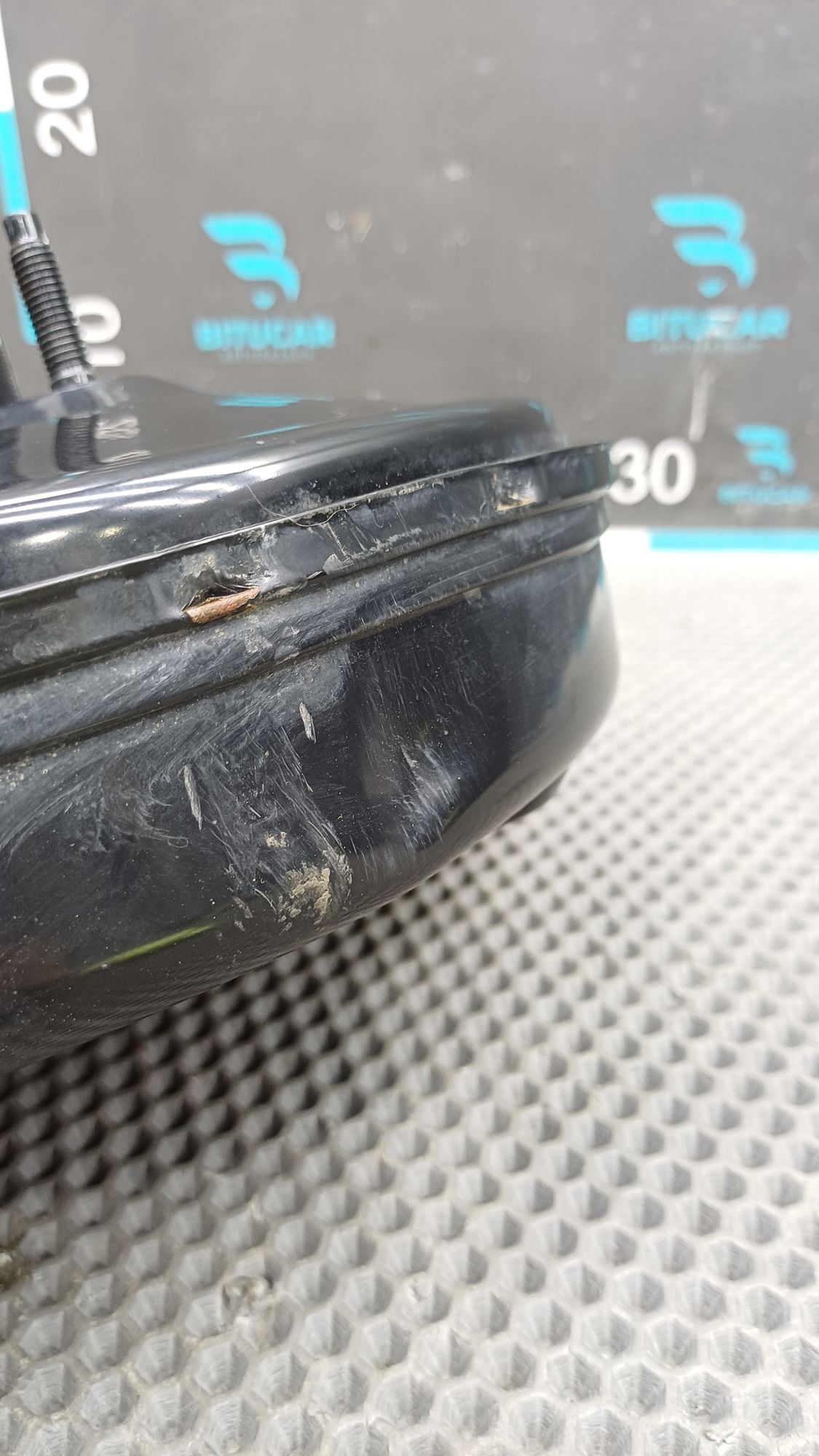 https://ycs.partsauto.market/partsauto-images/thmbs/userImages/c8f07ba63eb5b2f0f6006ea854bf8f7d/part/235eb890-57dc-471b-a545-f8cdc99c26c1_1777362014787.jpg