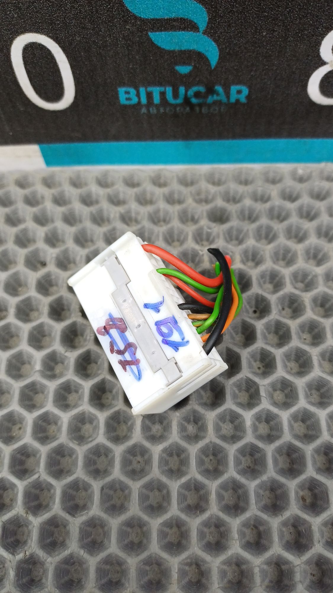 https://ycs.partsauto.market/partsauto-images/thmbs/userImages/c8f07ba63eb5b2f0f6006ea854bf8f7d/part/23b19419-8c2e-43d9-b173-a2d871373f48_1775049719731.jpg