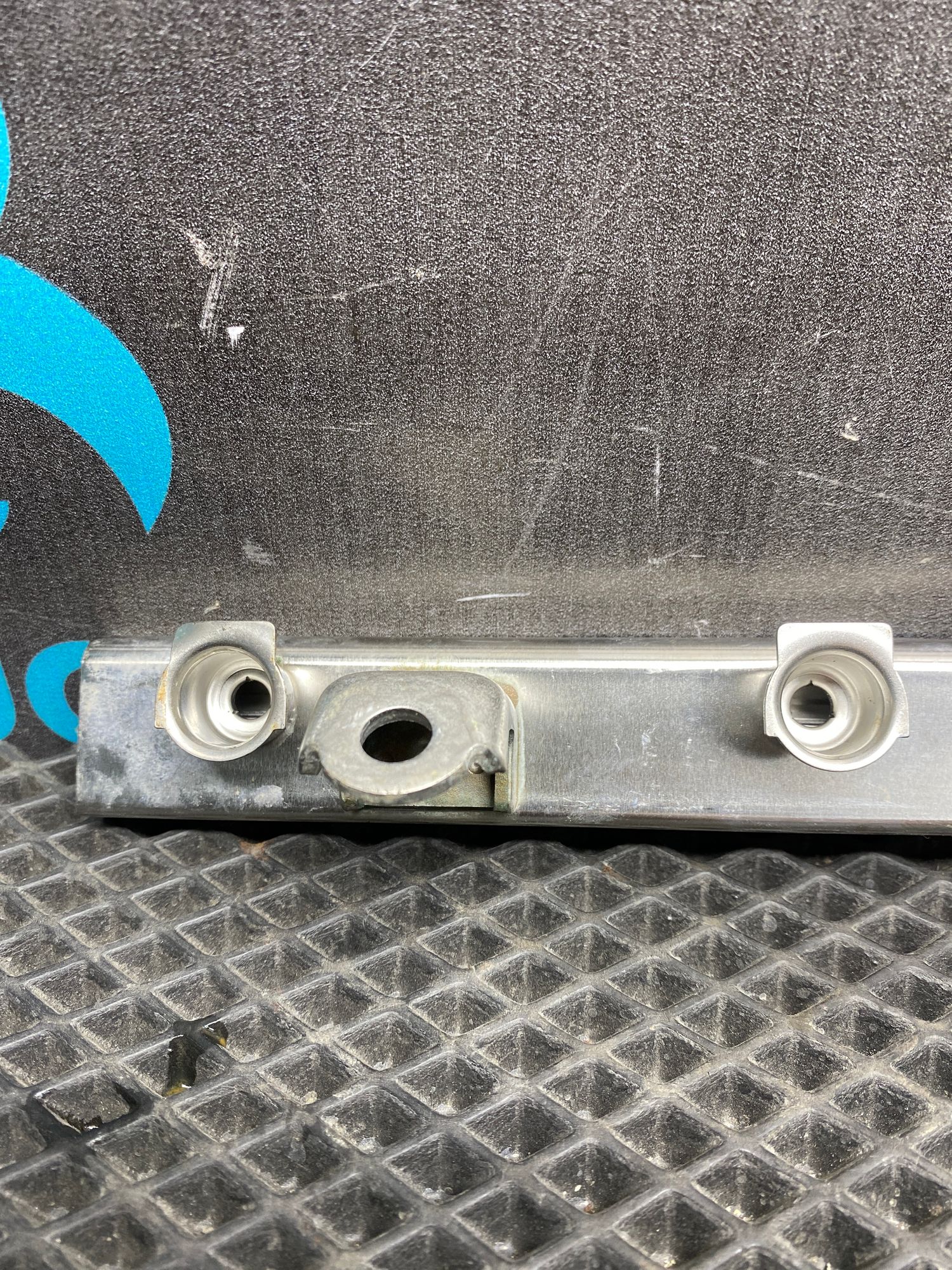 https://ycs.partsauto.market/partsauto-images/thmbs/userImages/c8f07ba63eb5b2f0f6006ea854bf8f7d/part/23d22955-0be9-4163-b487-db2e5163d932_1777116083443.jpg