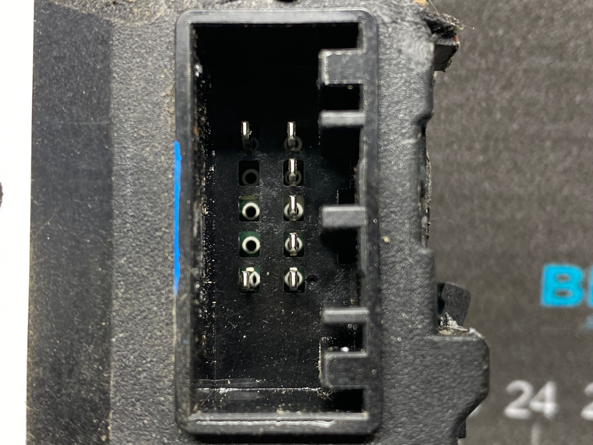 https://ycs.partsauto.market/partsauto-images/thmbs/userImages/c8f07ba63eb5b2f0f6006ea854bf8f7d/part/24253b46-db38-49e0-a80e-9654abe7b73e_1777709806880.jpg