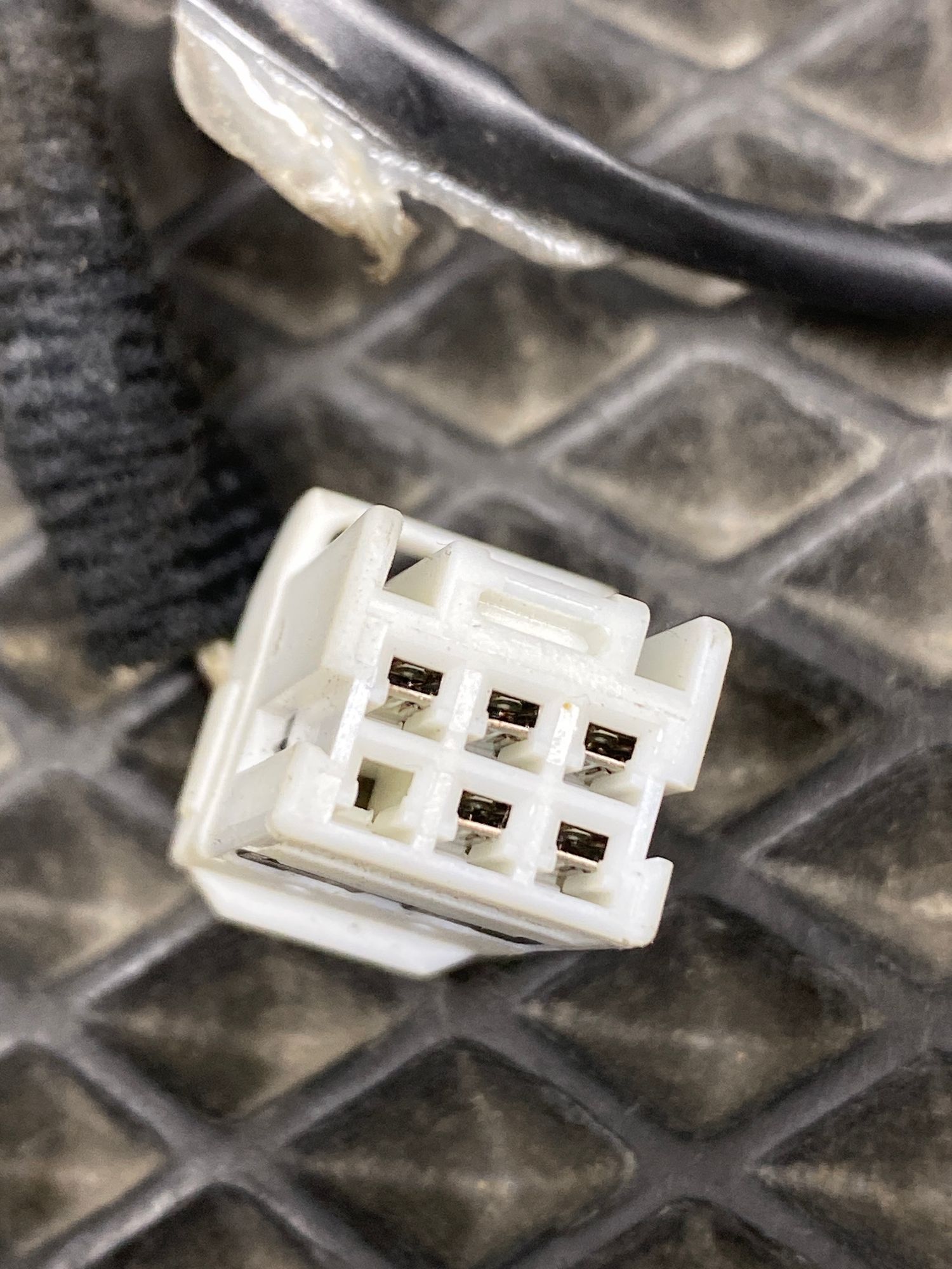 https://ycs.partsauto.market/partsauto-images/thmbs/userImages/c8f07ba63eb5b2f0f6006ea854bf8f7d/part/24273f31-b9c8-4d7b-894c-a91daa807cd6_1776857728447.jpg