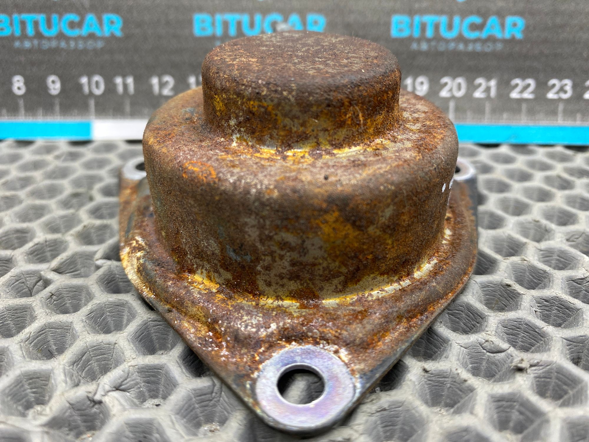https://ycs.partsauto.market/partsauto-images/thmbs/userImages/c8f07ba63eb5b2f0f6006ea854bf8f7d/part/2456910c-5cce-4d83-a2ee-c4766a5b28f6_1777817455963.jpg