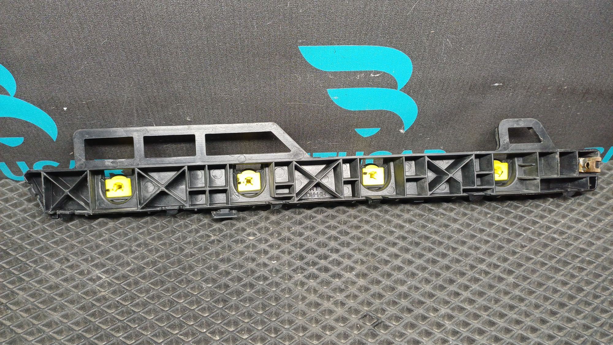 https://ycs.partsauto.market/partsauto-images/thmbs/userImages/c8f07ba63eb5b2f0f6006ea854bf8f7d/part/24ba5fb8-8904-46f5-a541-867bc855d052_1776868914355.jpg