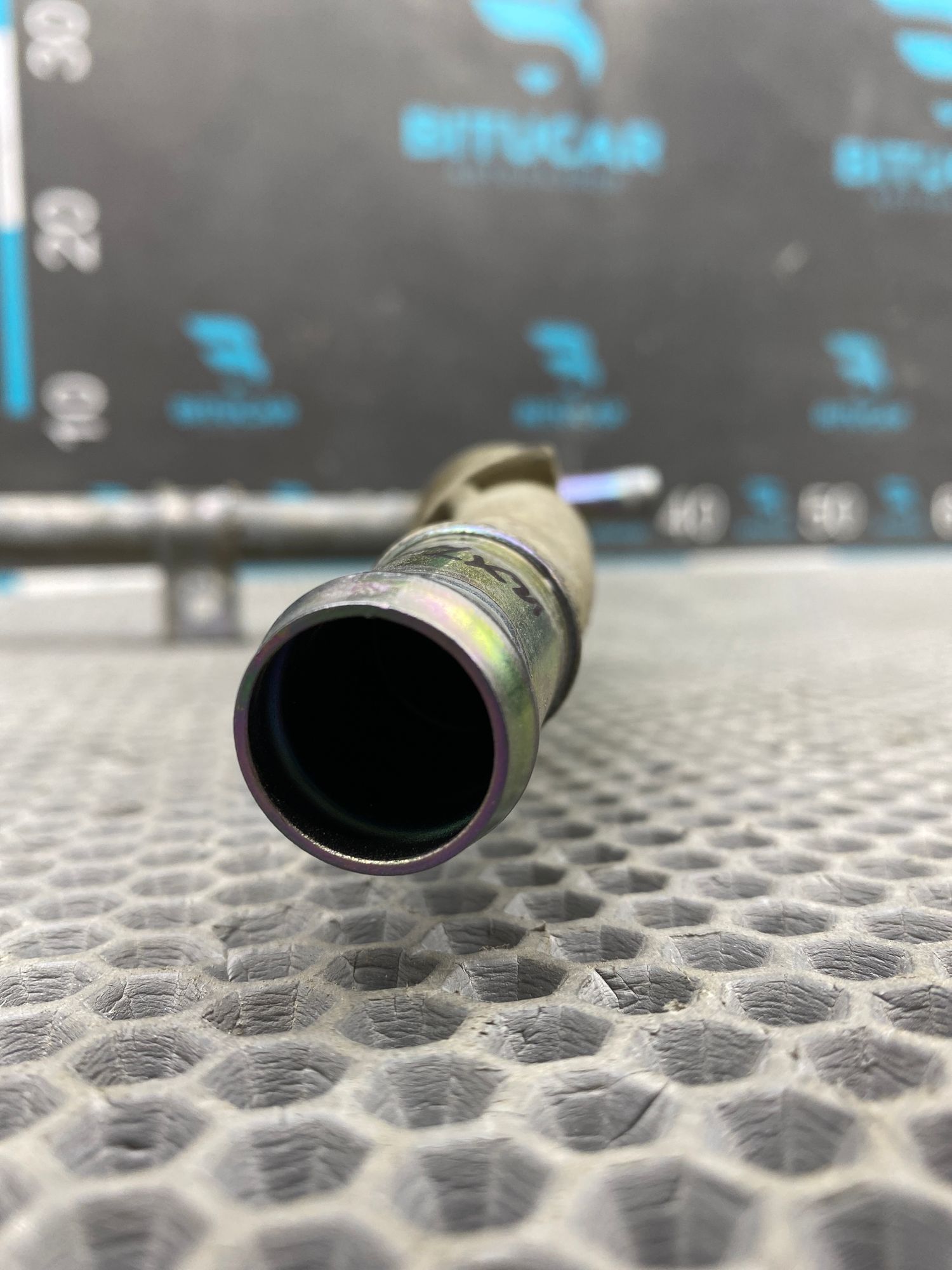https://ycs.partsauto.market/partsauto-images/thmbs/userImages/c8f07ba63eb5b2f0f6006ea854bf8f7d/part/24ca5ca7-cda4-43ce-9a27-a7146242f13a_1777389032593.jpg