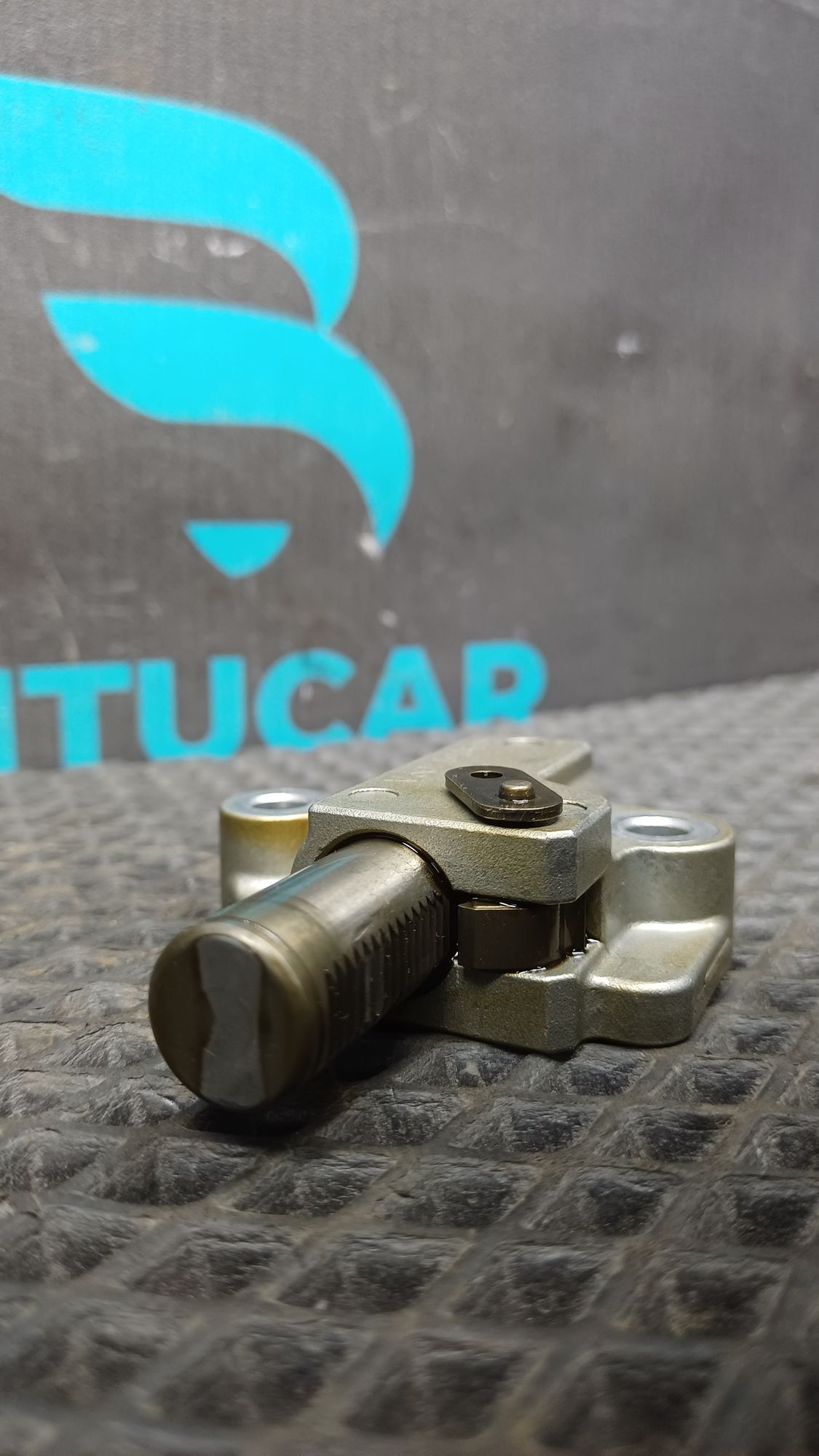 https://ycs.partsauto.market/partsauto-images/thmbs/userImages/c8f07ba63eb5b2f0f6006ea854bf8f7d/part/24d035ef-daa3-4d32-b4d1-97934b806d83_1777195404703.jpg
