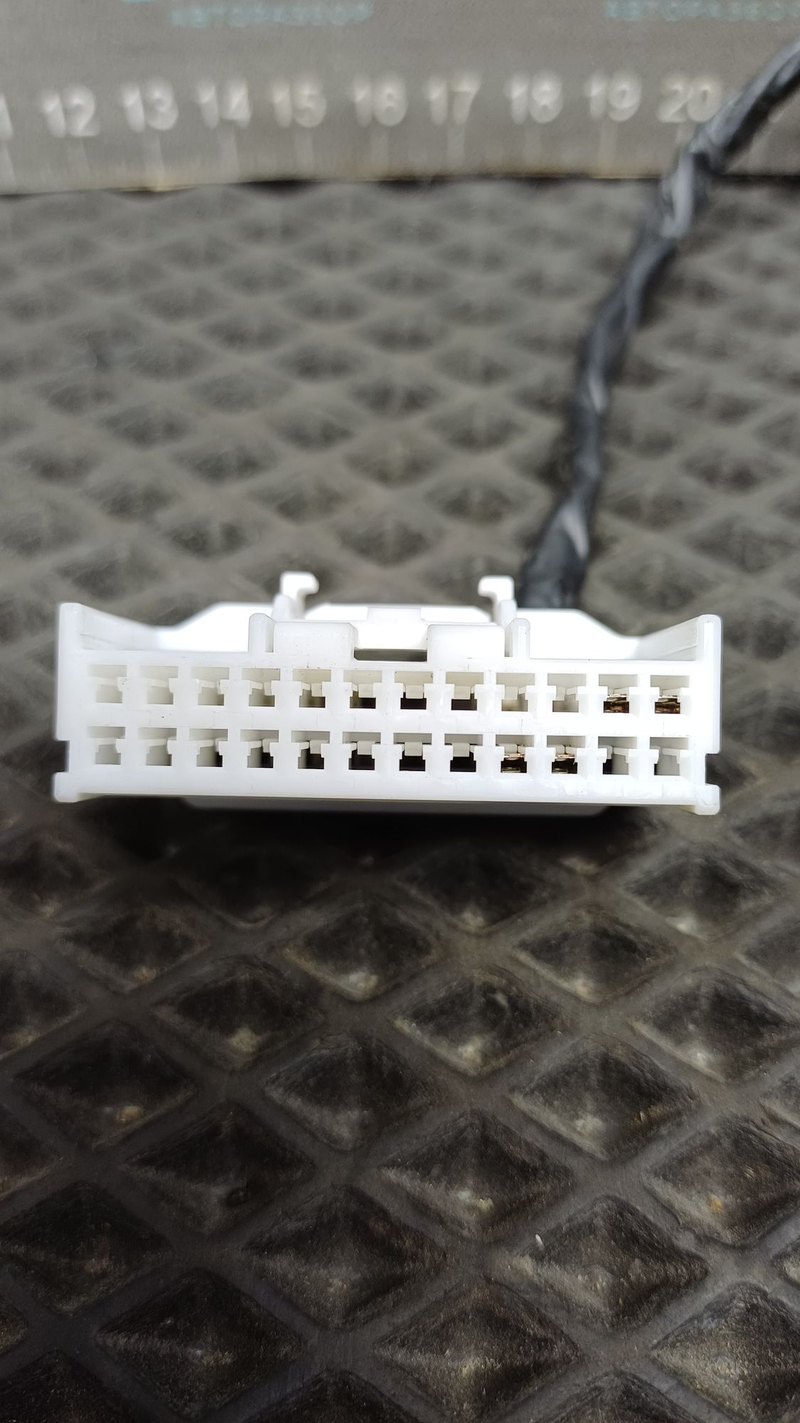 https://ycs.partsauto.market/partsauto-images/thmbs/userImages/c8f07ba63eb5b2f0f6006ea854bf8f7d/part/24d89ae3-ecac-4db7-8ca3-af96725e8b40_1777562477980.jpg