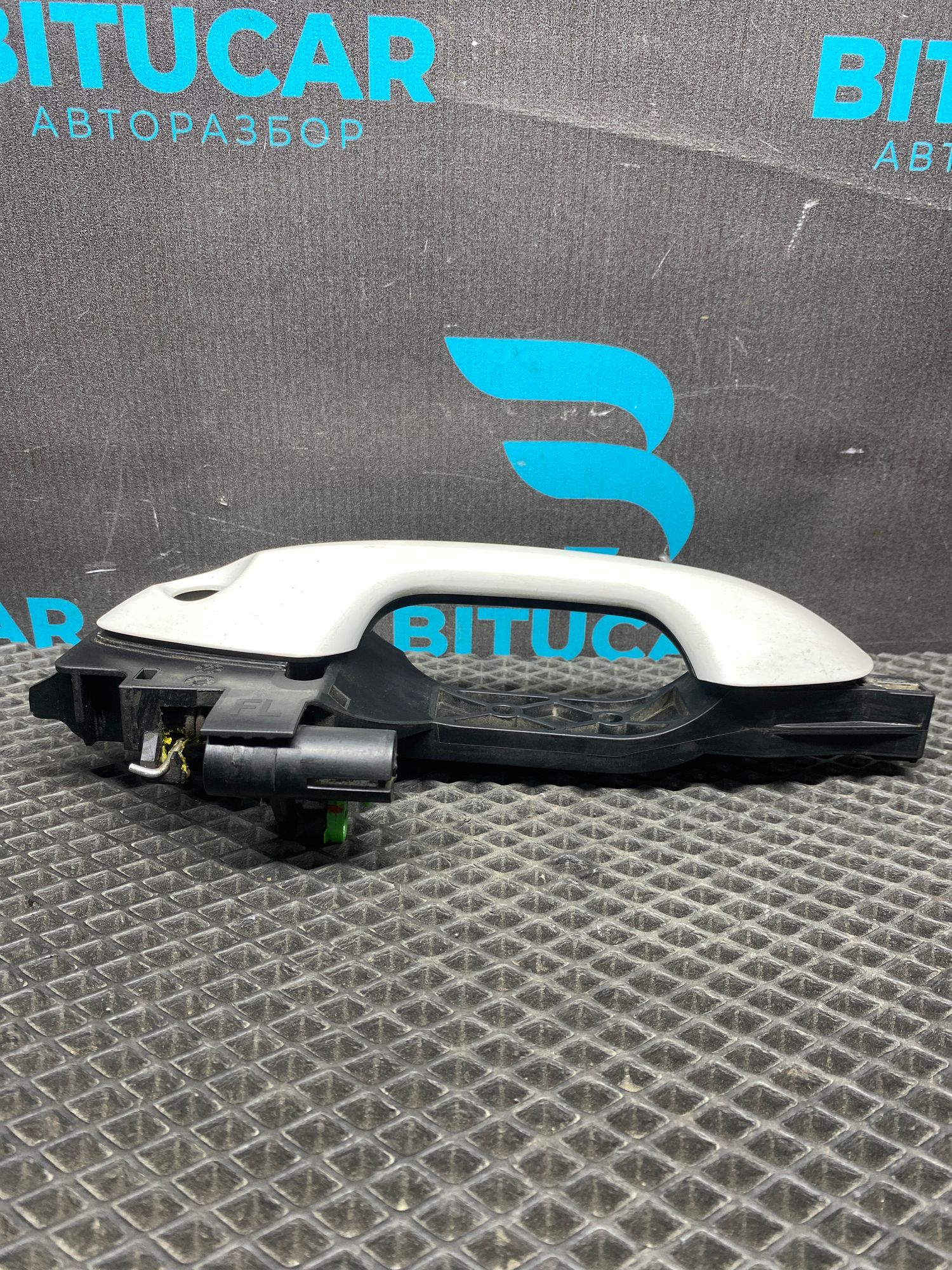 https://ycs.partsauto.market/partsauto-images/thmbs/userImages/c8f07ba63eb5b2f0f6006ea854bf8f7d/part/25119cb4-dd62-480c-adb4-7376fdaa19fb_1776872186312.jpg