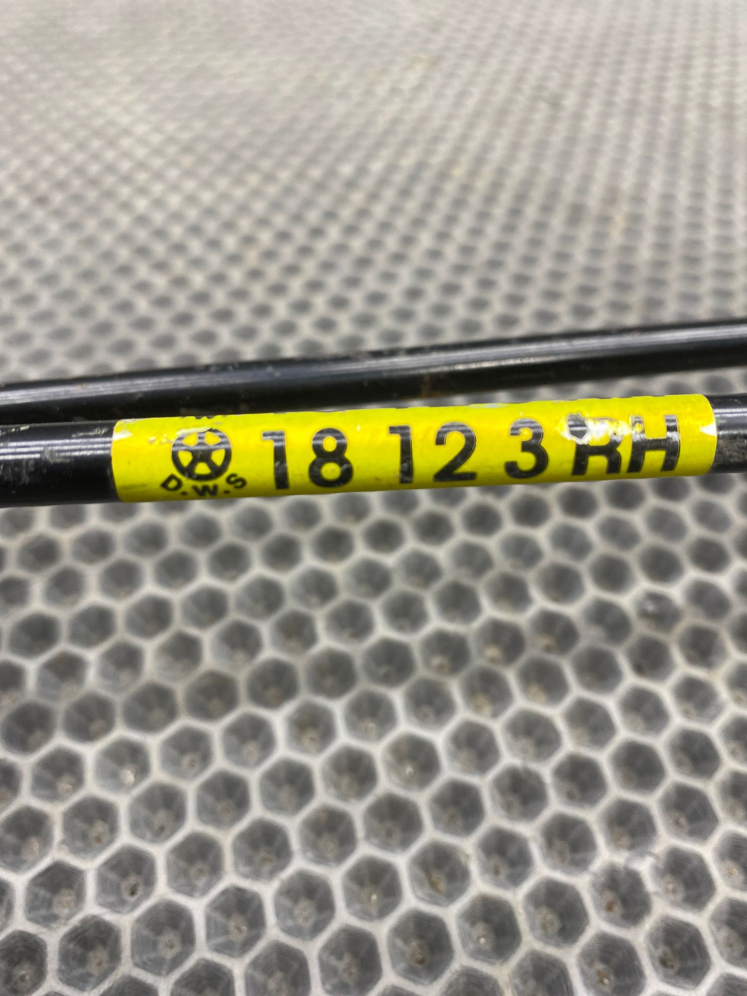 Б/У Торсион крышки багажника Kia Optima 4 JF (G4KJ) 2.4L AT 2019 GT-Line, 9990 рублей, Краснодар