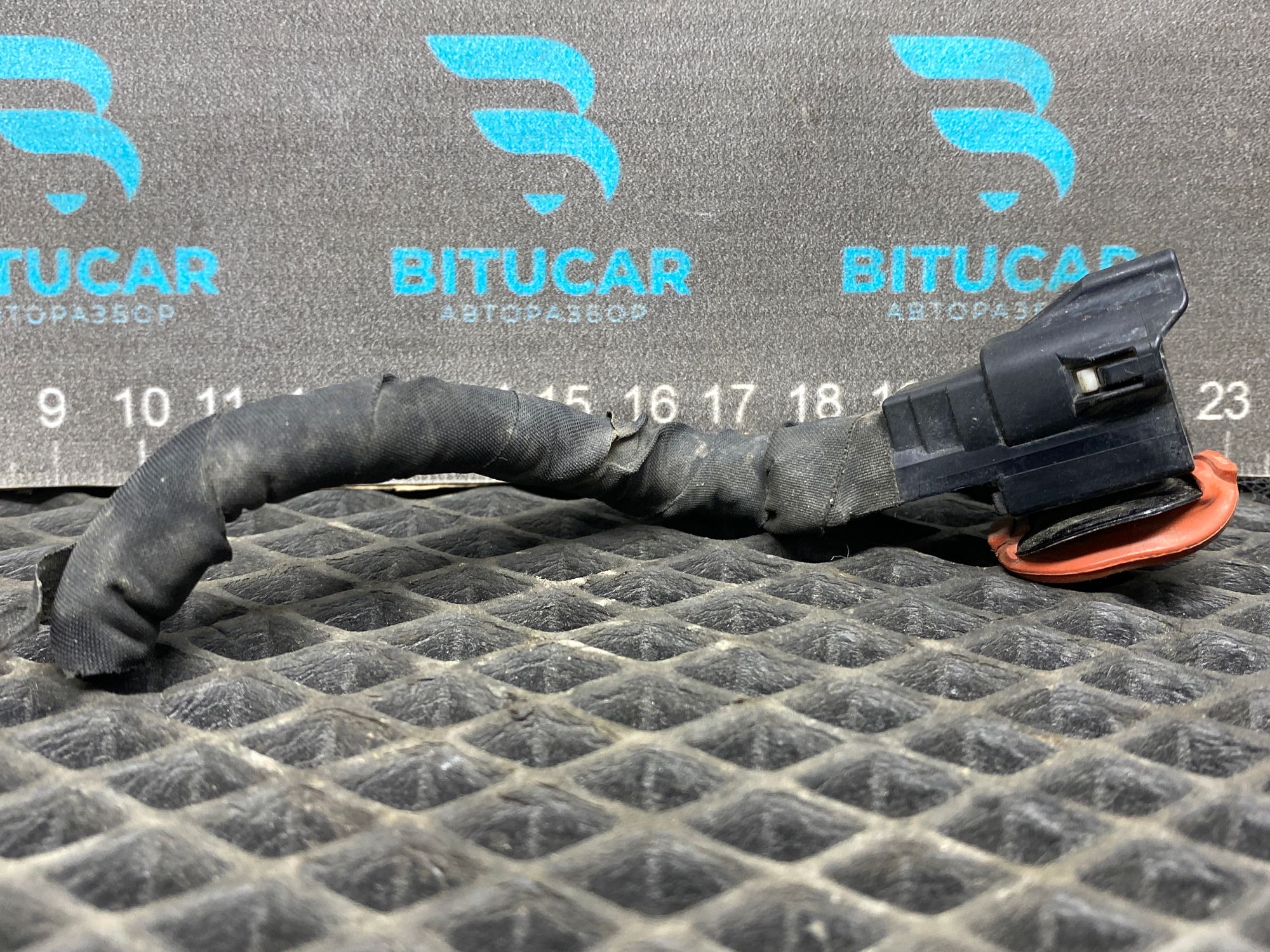 https://ycs.partsauto.market/partsauto-images/thmbs/userImages/c8f07ba63eb5b2f0f6006ea854bf8f7d/part/257b1ca4-1917-405f-8991-5bd9776ed422_1777460512787.jpg