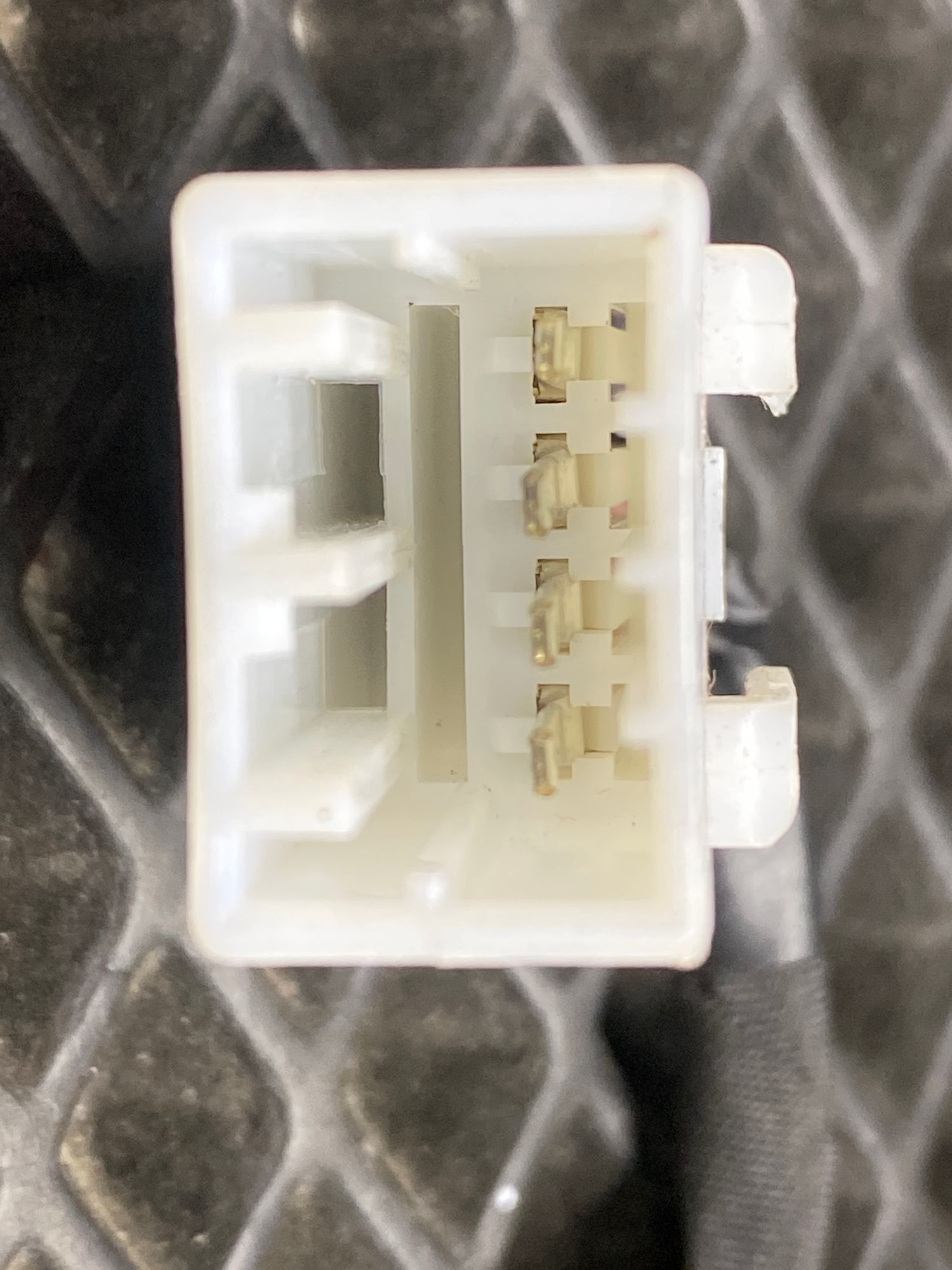 https://ycs.partsauto.market/partsauto-images/thmbs/userImages/c8f07ba63eb5b2f0f6006ea854bf8f7d/part/25aaae41-89dd-478b-861d-efe395743d08_1776163992849.jpg
