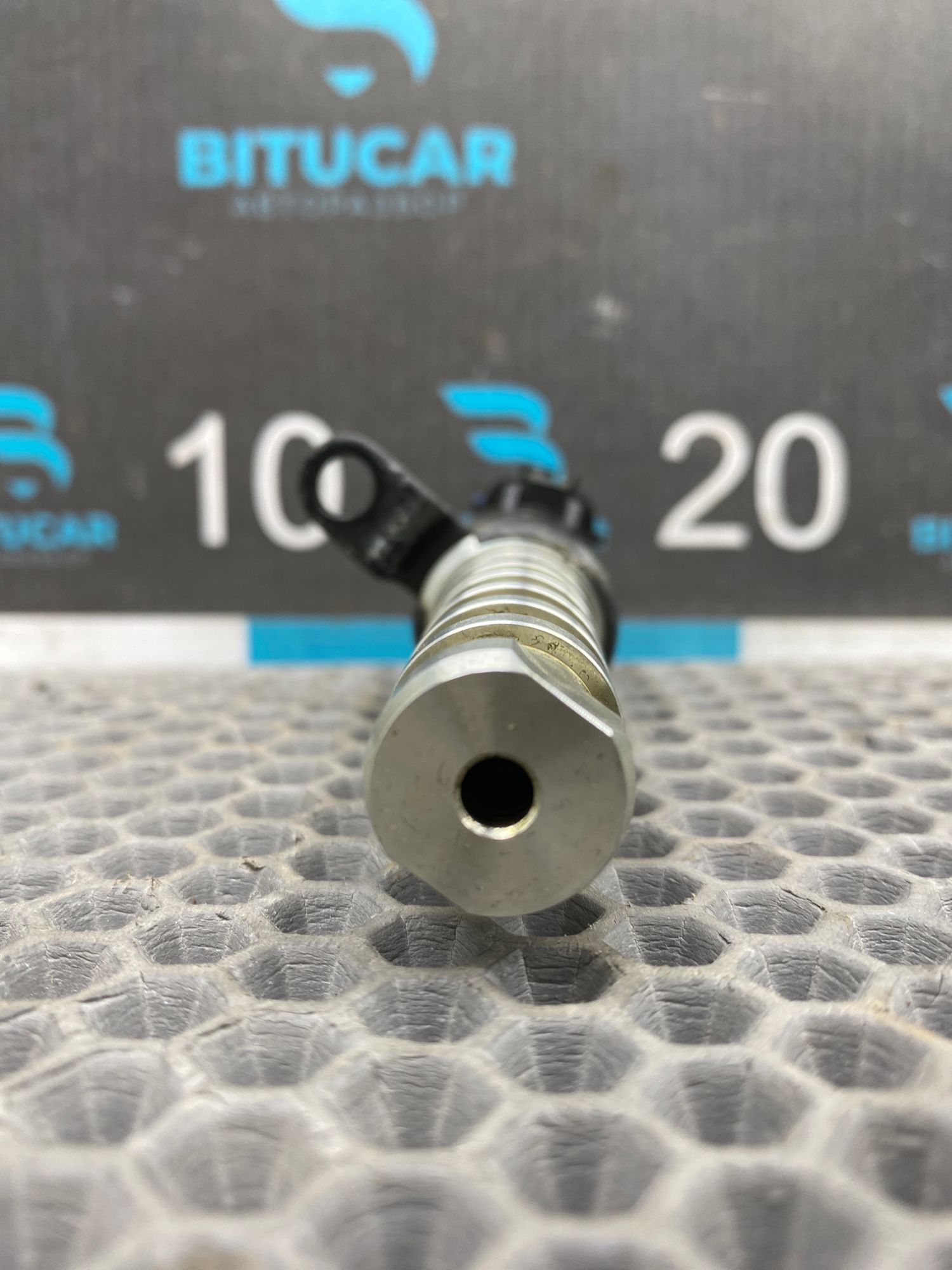 https://ycs.partsauto.market/partsauto-images/thmbs/userImages/c8f07ba63eb5b2f0f6006ea854bf8f7d/part/265a796f-6e6f-4a51-98d0-466797e29356_1777389916284.jpg