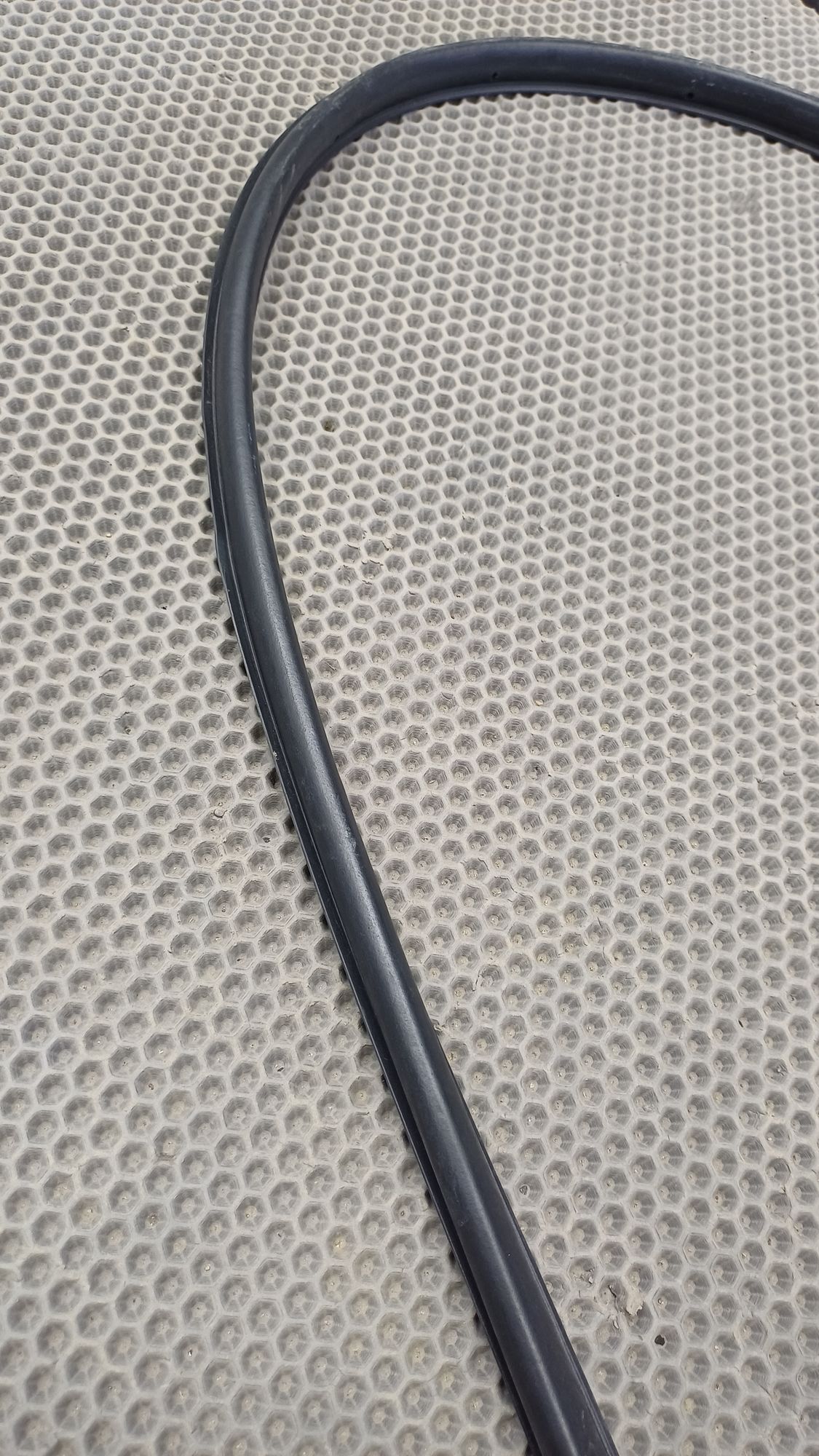 https://ycs.partsauto.market/partsauto-images/thmbs/userImages/c8f07ba63eb5b2f0f6006ea854bf8f7d/part/26b8334e-7b30-40f6-988e-477a6abf4c70_1777202369234.jpg