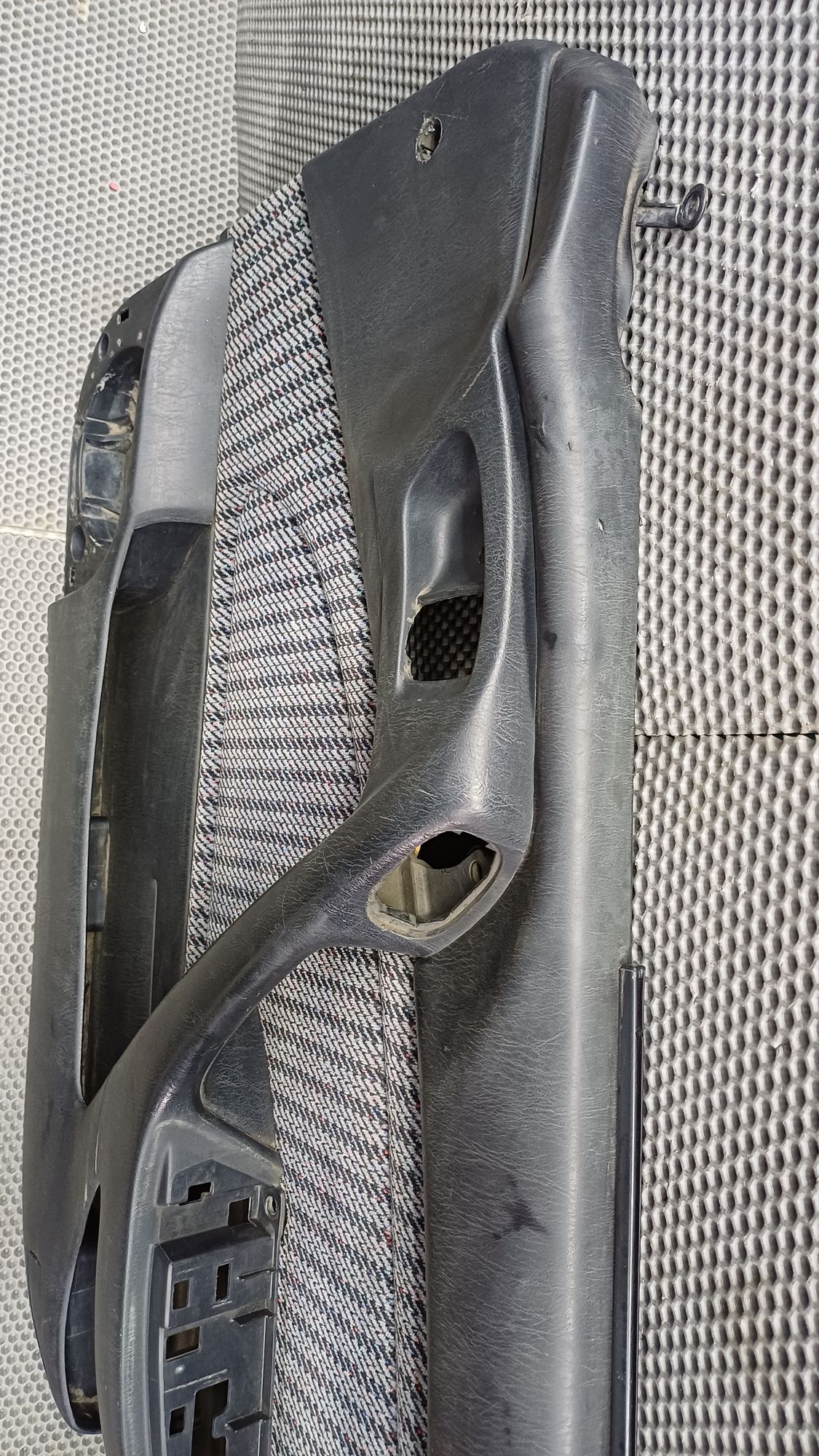 Б/У Обшивка двери передней правой Toyota CARINA E 6 дорест. 1992—1996 1994 Зеленый, 1790 рублей, Краснодар