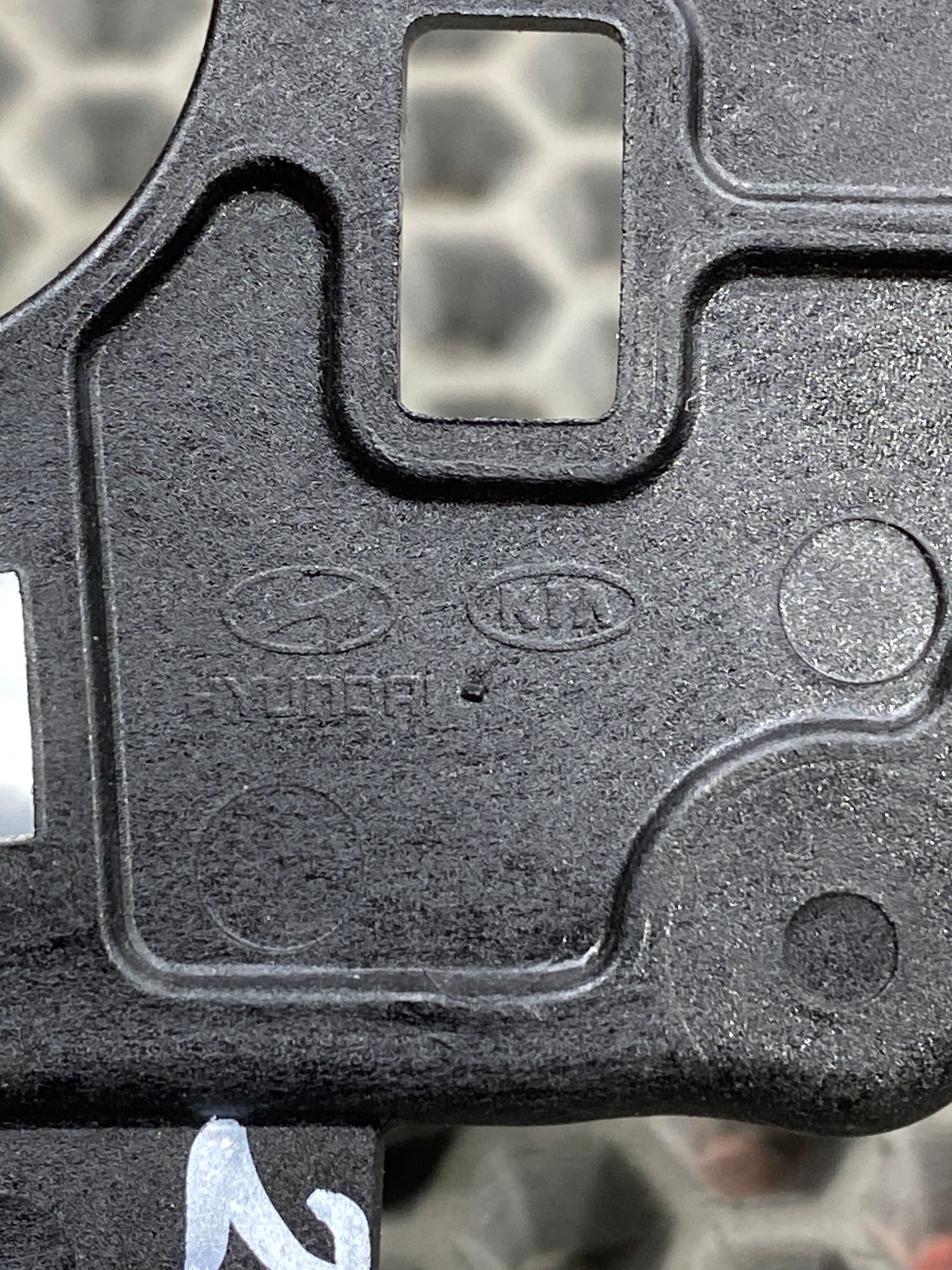 https://ycs.partsauto.market/partsauto-images/thmbs/userImages/c8f07ba63eb5b2f0f6006ea854bf8f7d/part/26d4f8ab-9cf2-4a08-a500-27f43f8015ae_1777629231144.jpg