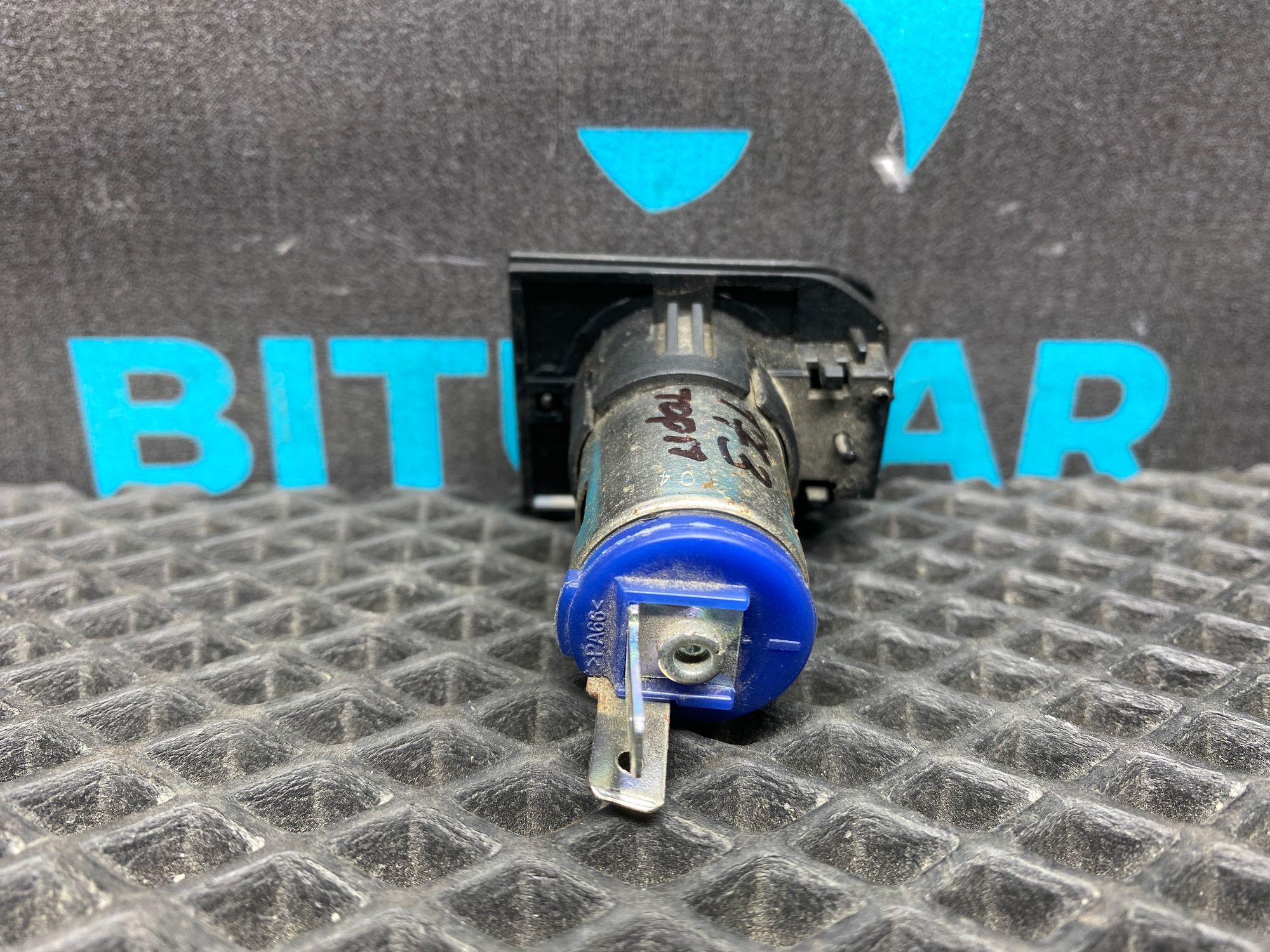 Б/У Розетка 12V прикуривателя Kia Rio 4 (G4FG) 1.6L AT 2021, 890 рублей, Краснодар