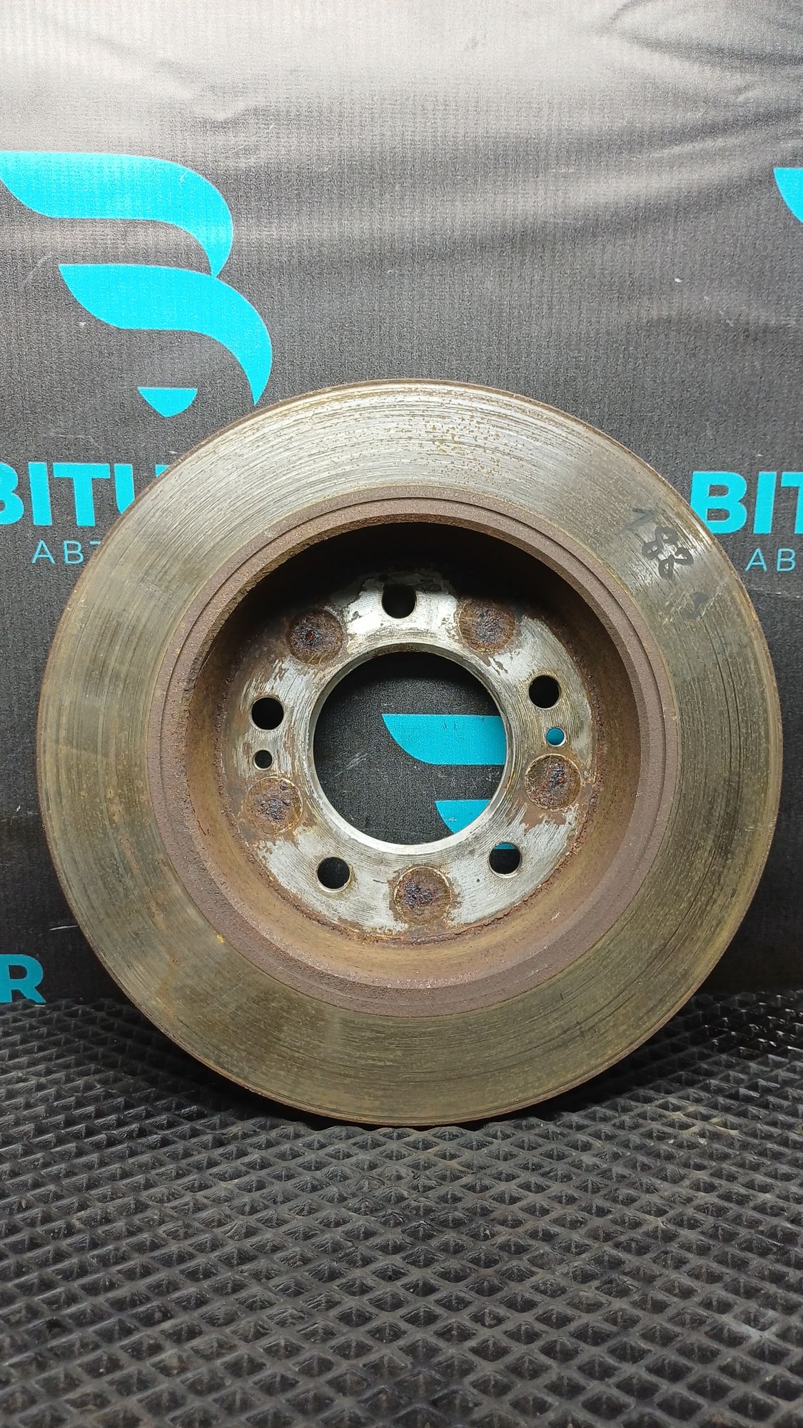 https://ycs.partsauto.market/partsauto-images/thmbs/userImages/c8f07ba63eb5b2f0f6006ea854bf8f7d/part/271de5aa-404c-458d-8133-50e4487da6a3_1777276181221.jpg