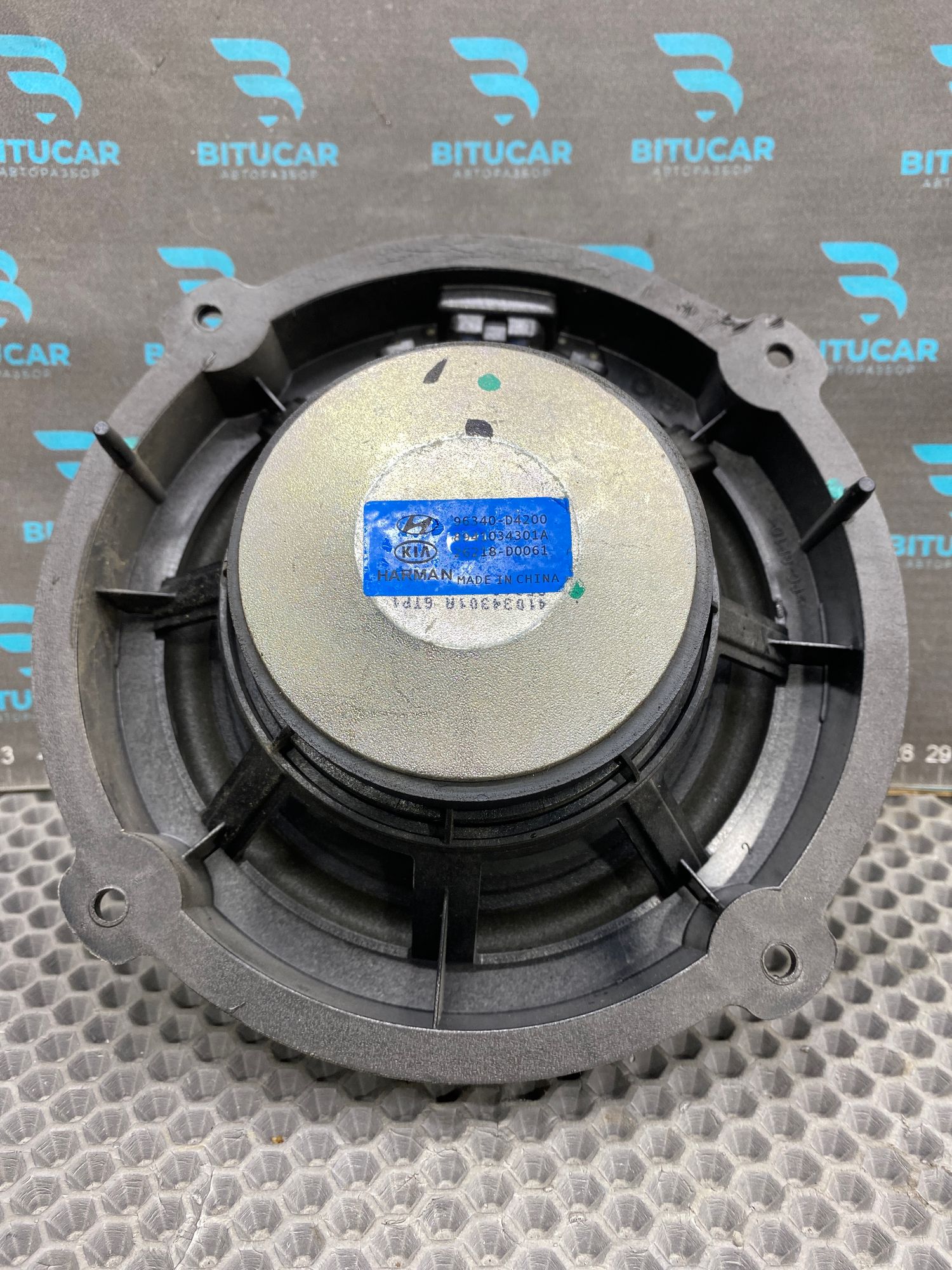 https://ycs.partsauto.market/partsauto-images/thmbs/userImages/c8f07ba63eb5b2f0f6006ea854bf8f7d/part/27f6fef4-3f68-4ad5-b923-2b5288538859_1777643728395.jpg