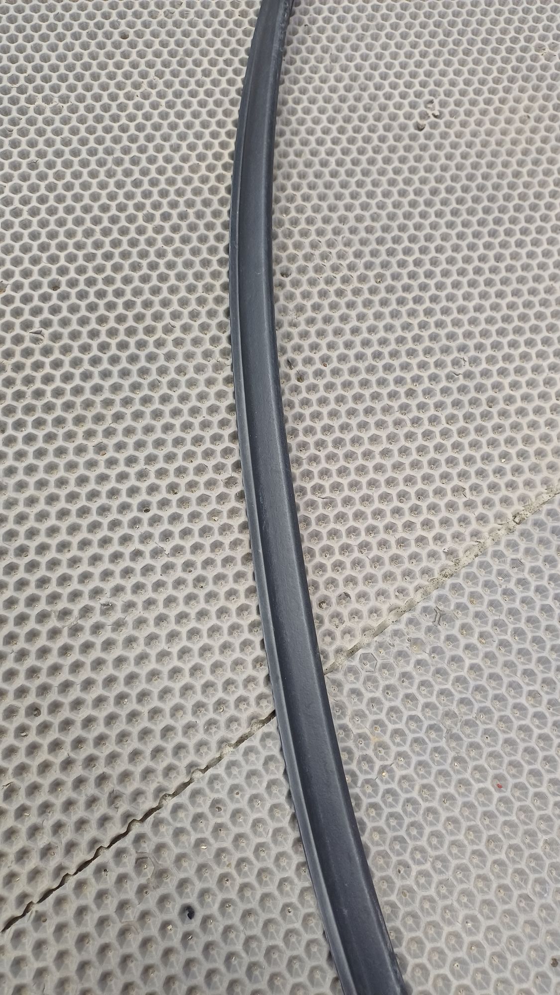 https://ycs.partsauto.market/partsauto-images/thmbs/userImages/c8f07ba63eb5b2f0f6006ea854bf8f7d/part/280ae9db-7a1a-4c9e-a9cb-864123aeefc0_1777202645940.jpg