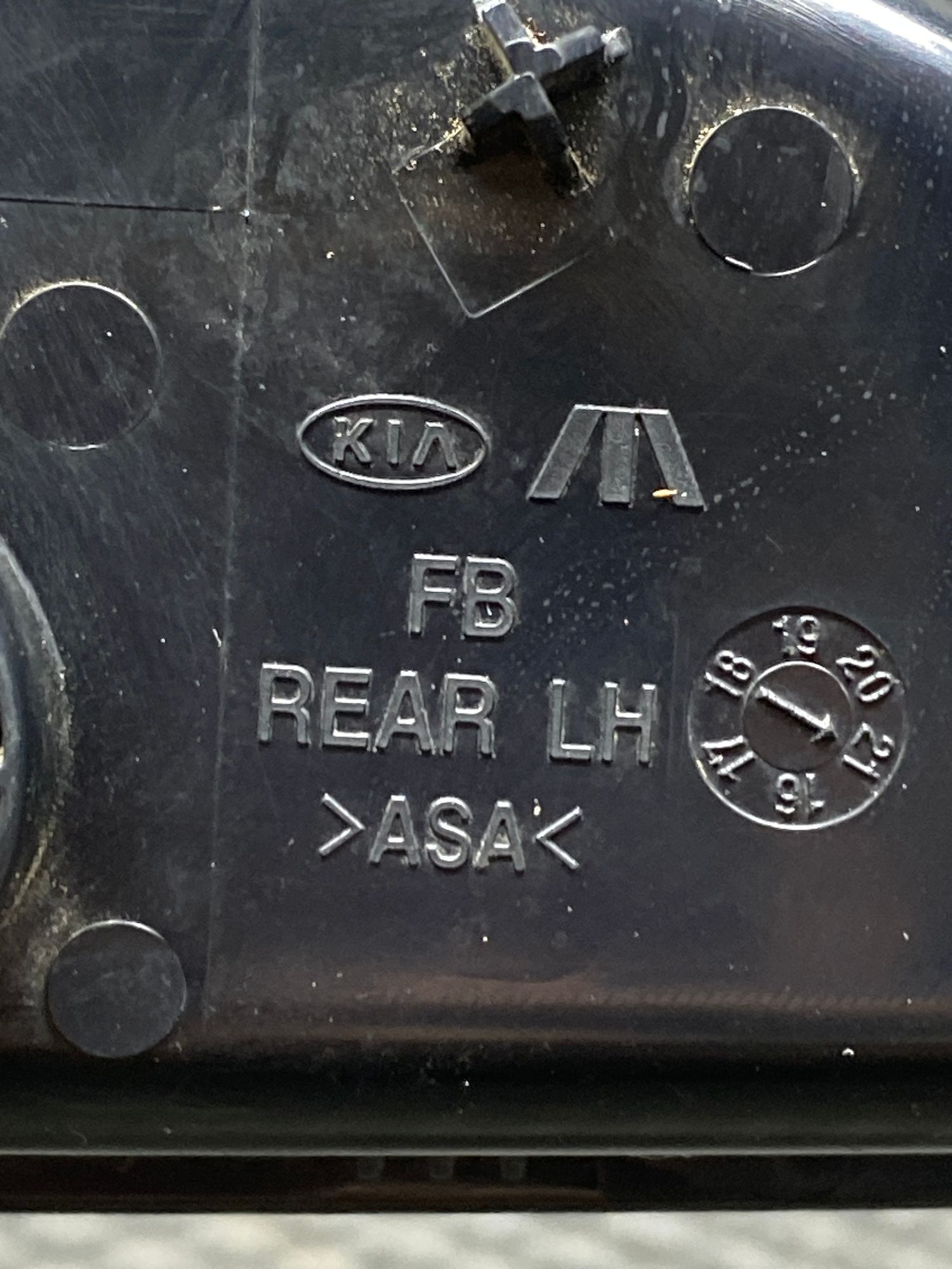 https://ycs.partsauto.market/partsauto-images/thmbs/userImages/c8f07ba63eb5b2f0f6006ea854bf8f7d/part/28471e1e-7023-40ce-9843-c0224543c9f3_1776928806436.jpg