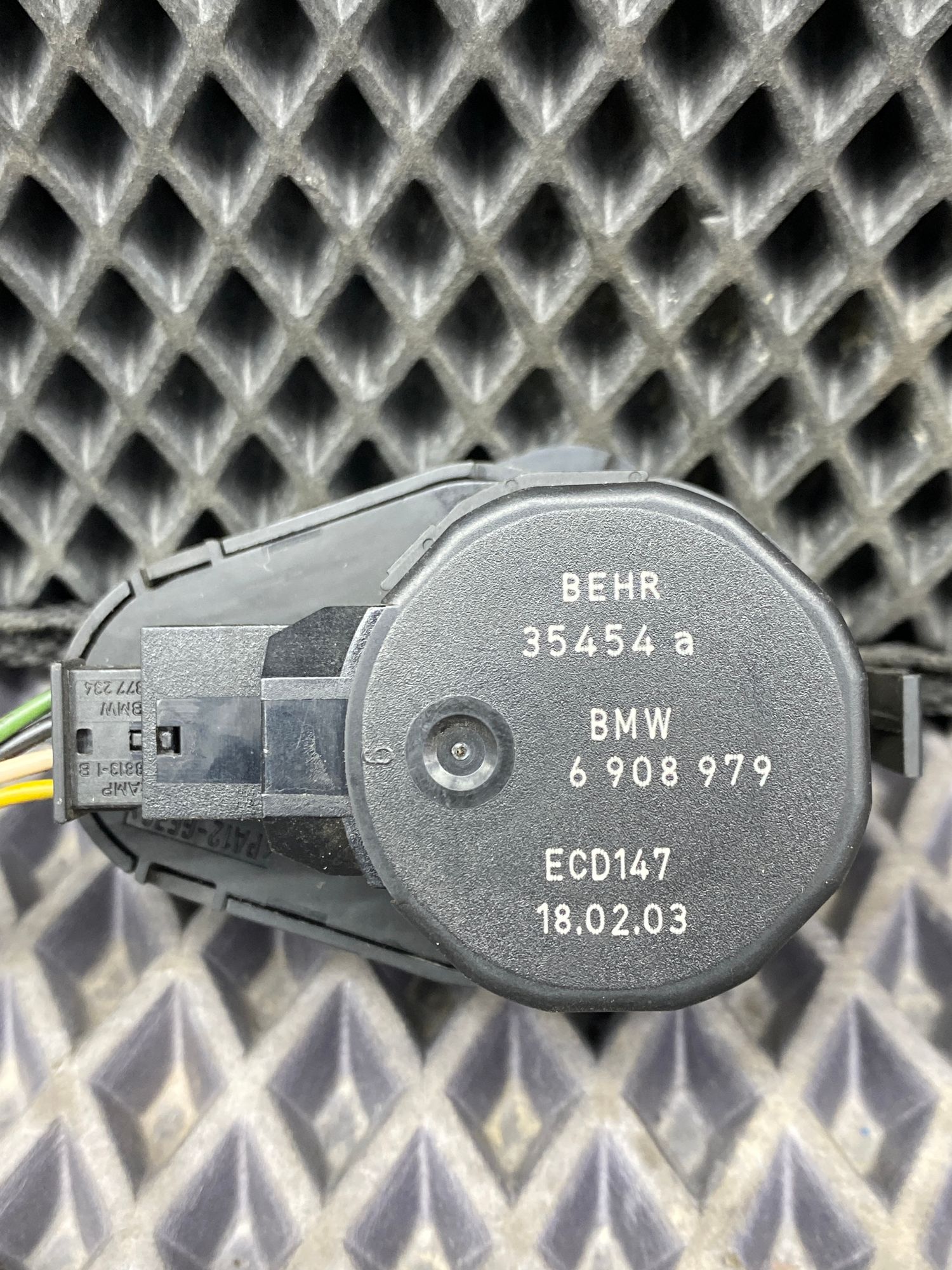 Б/У Сервопривод зааслонок отопителя BMW 7-Series 4 дорест. 2001—2005 2003 Черный, 890 рублей, Краснодар