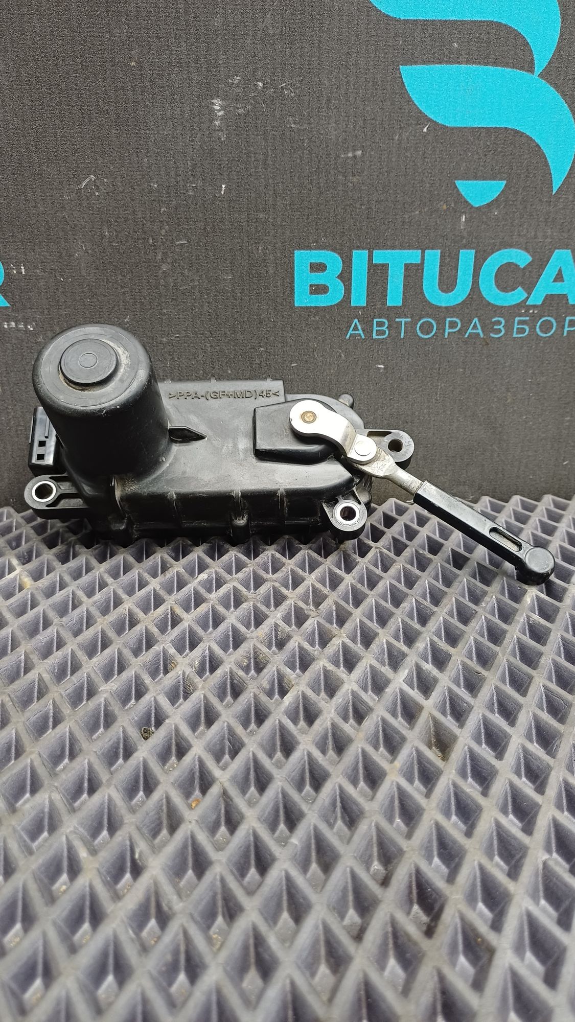 https://ycs.partsauto.market/partsauto-images/thmbs/userImages/c8f07ba63eb5b2f0f6006ea854bf8f7d/part/28605d8e-5fc5-4c4e-99b7-636500ff1749_1775143015754.jpg