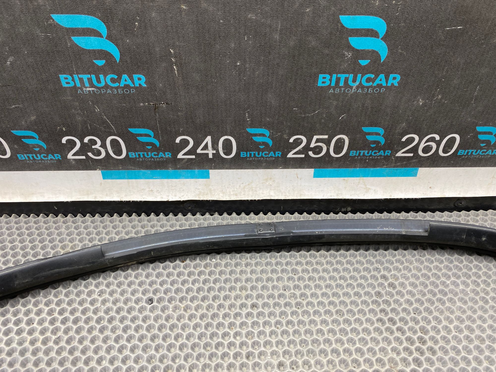 https://ycs.partsauto.market/partsauto-images/thmbs/userImages/c8f07ba63eb5b2f0f6006ea854bf8f7d/part/2865a4fd-2973-4d0f-981c-8f7e1be772e9_1777617856583.jpg