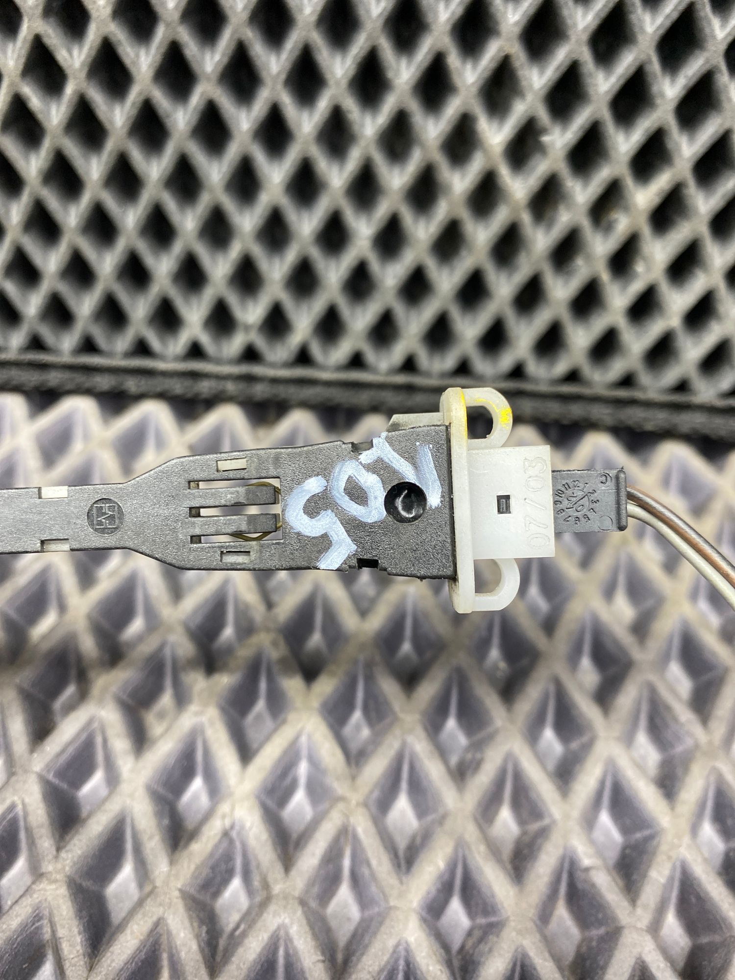 Б/У Датчик температуры воздуха BMW 7-Series 4 дорест. 2001—2005 2003 Черный, 790 рублей, Краснодар