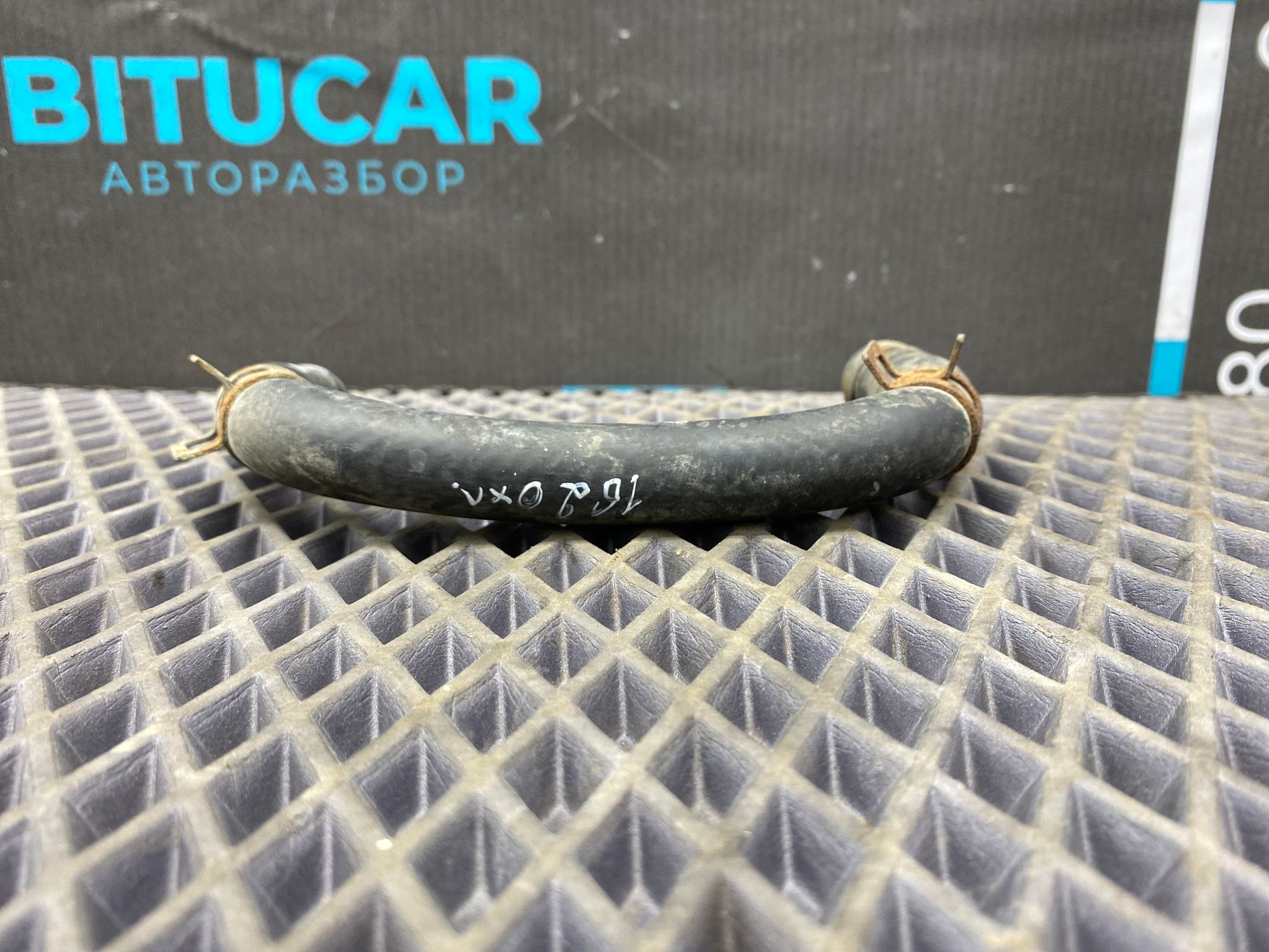 https://ycs.partsauto.market/partsauto-images/thmbs/userImages/c8f07ba63eb5b2f0f6006ea854bf8f7d/part/29a7b123-ab84-4b03-b9ca-c955a8666e13_1772180720868.jpg
