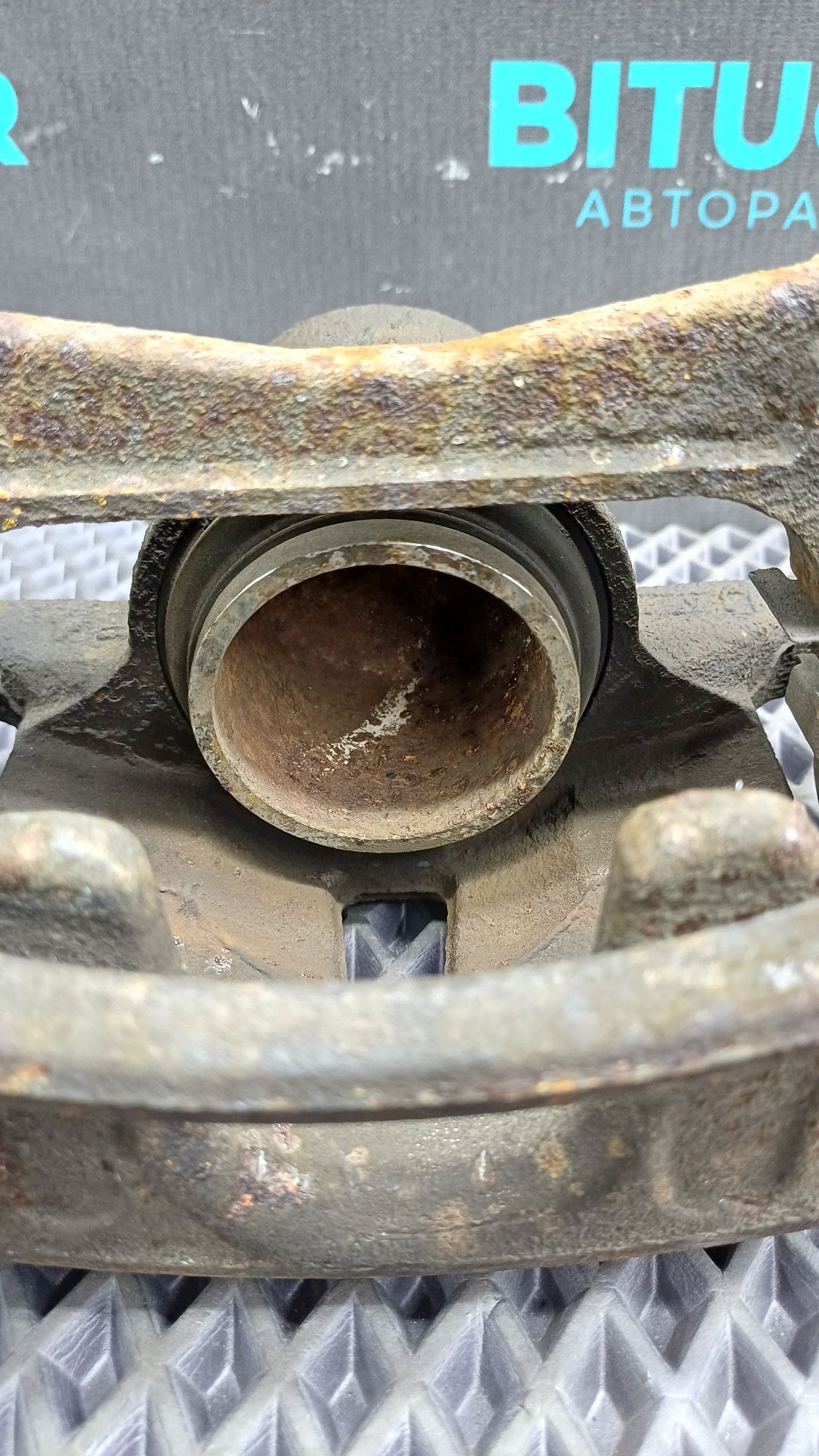 https://ycs.partsauto.market/partsauto-images/thmbs/userImages/c8f07ba63eb5b2f0f6006ea854bf8f7d/part/29efe766-2171-49b7-8c0f-b0e381373db8_1774510675681.jpg