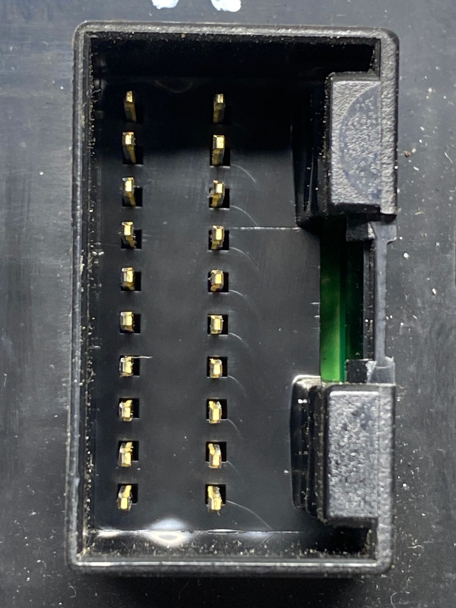 https://ycs.partsauto.market/partsauto-images/thmbs/userImages/c8f07ba63eb5b2f0f6006ea854bf8f7d/part/2a561200-5713-405d-a398-a530b32a12a3_1777378479034.jpg