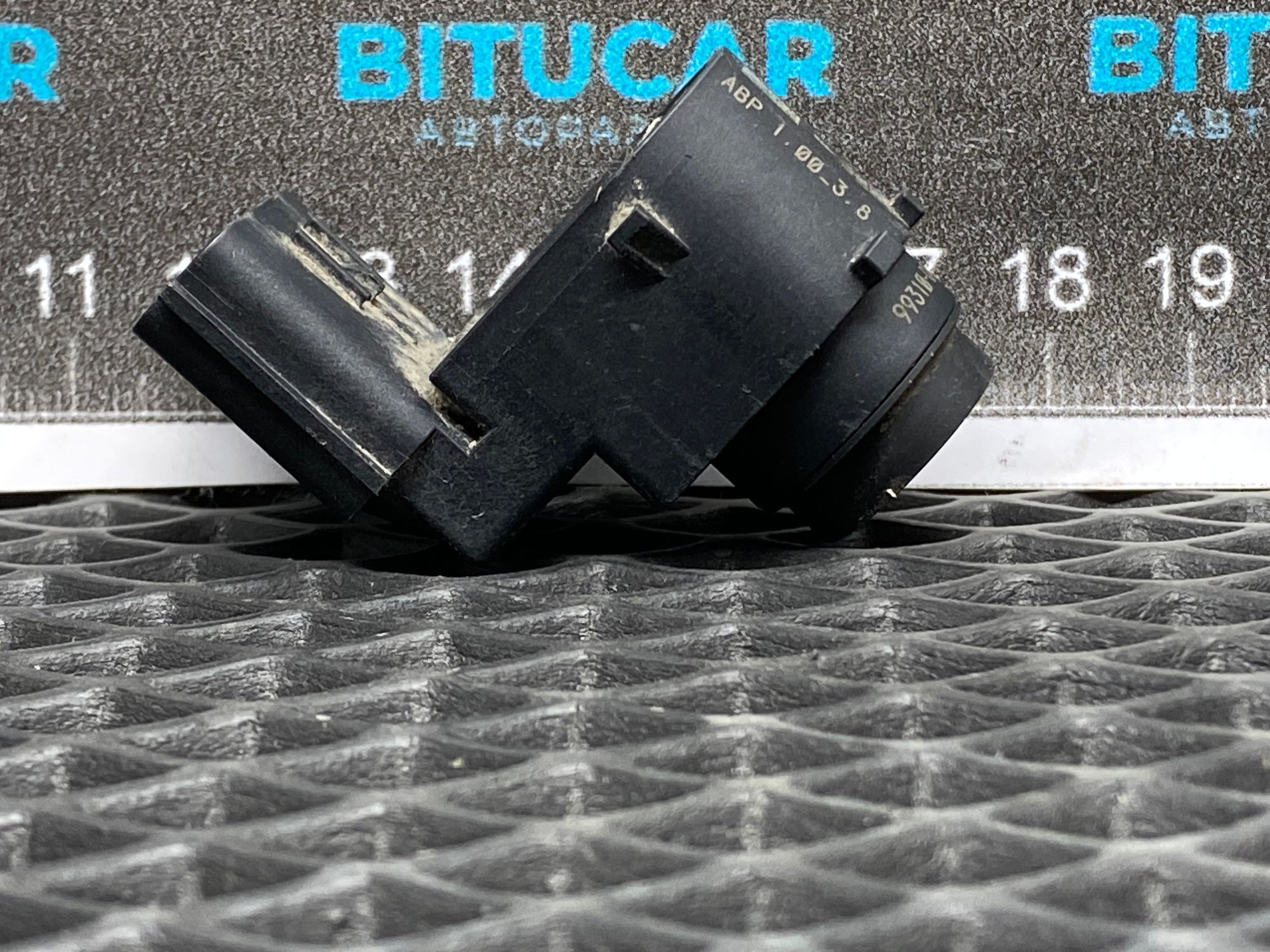 https://ycs.partsauto.market/partsauto-images/thmbs/userImages/c8f07ba63eb5b2f0f6006ea854bf8f7d/part/2aedda49-e8cc-479d-a5be-18f030bee07a_1777707463201.jpg