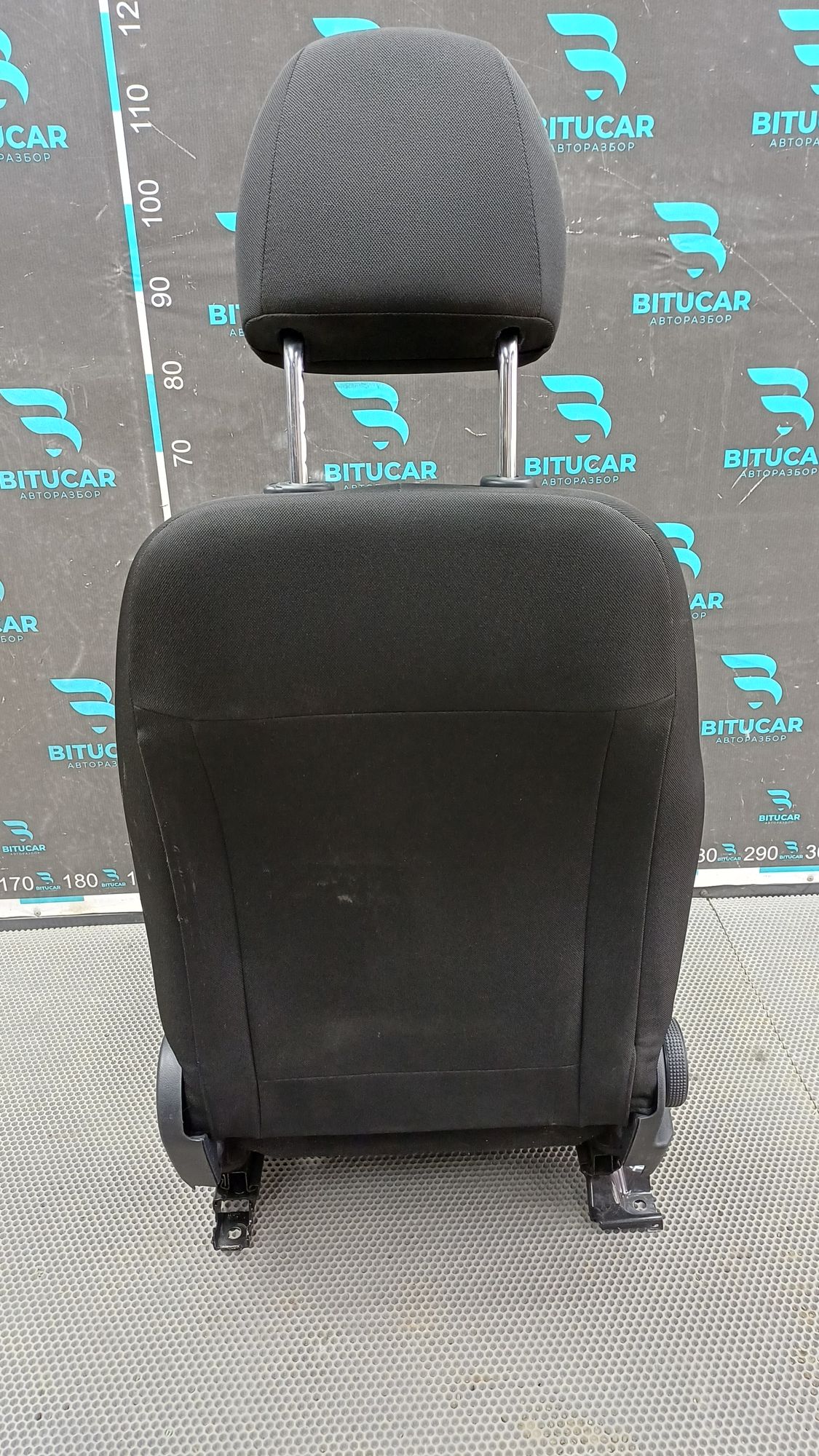 https://ycs.partsauto.market/partsauto-images/thmbs/userImages/c8f07ba63eb5b2f0f6006ea854bf8f7d/part/2b4afa56-864c-40e1-ab64-44d5995df5fa_1777473901385.jpg
