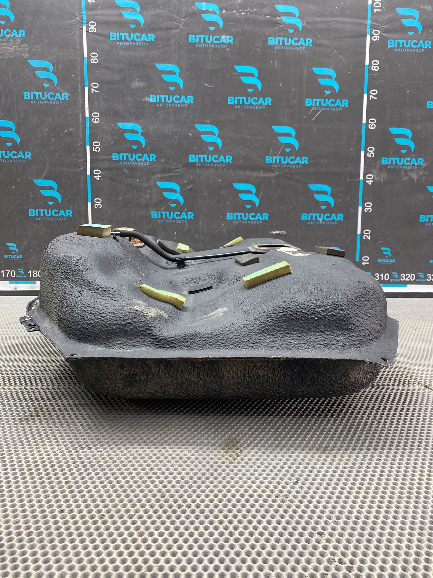 https://ycs.partsauto.market/partsauto-images/thmbs/userImages/c8f07ba63eb5b2f0f6006ea854bf8f7d/part/2b504ef6-1db2-4340-a95c-b0eead83ad76_1777471195734.jpg