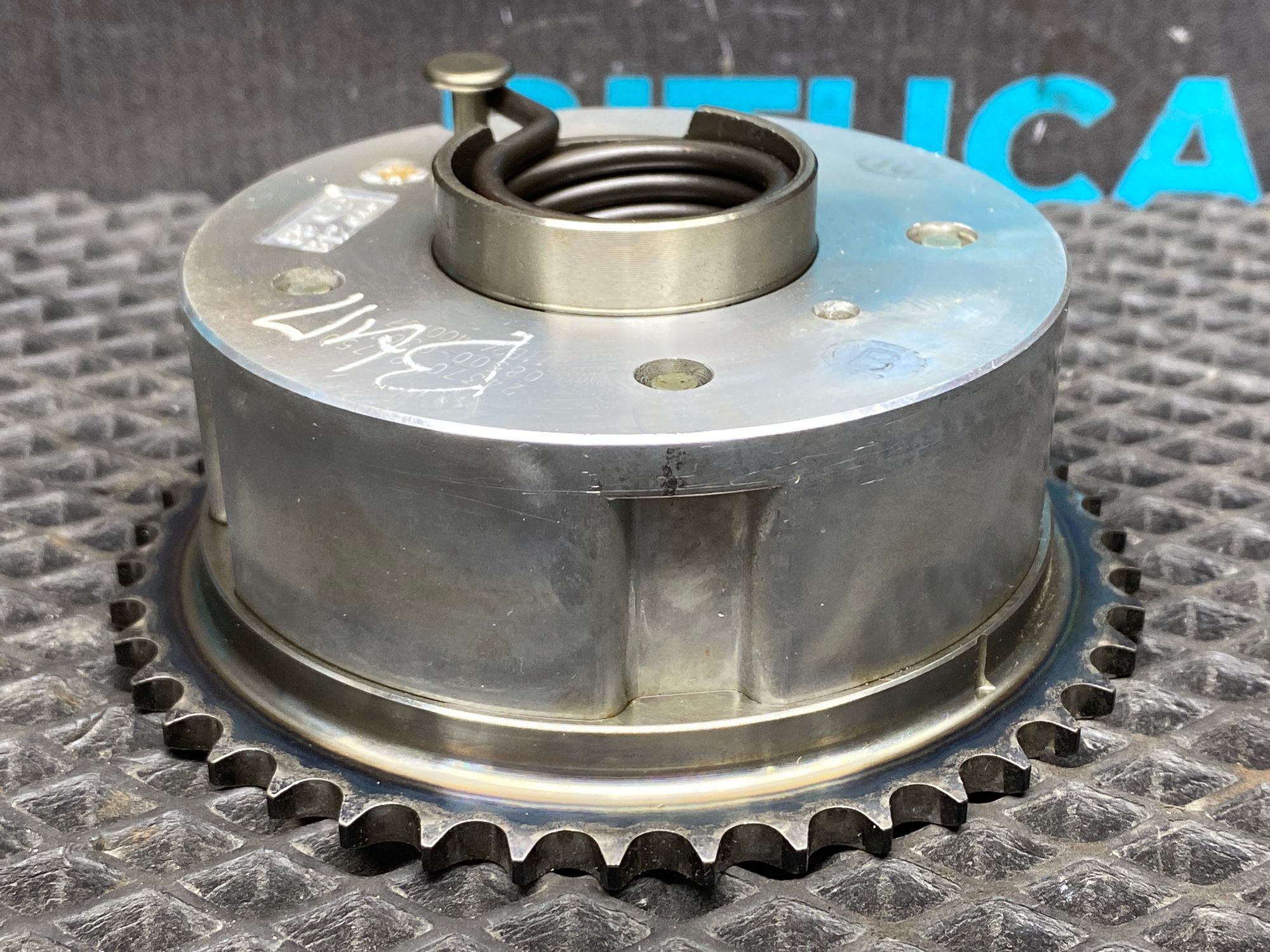 https://ycs.partsauto.market/partsauto-images/thmbs/userImages/c8f07ba63eb5b2f0f6006ea854bf8f7d/part/2b671341-03ec-425c-9f9e-6f088d73bc63_1777207317965.jpg