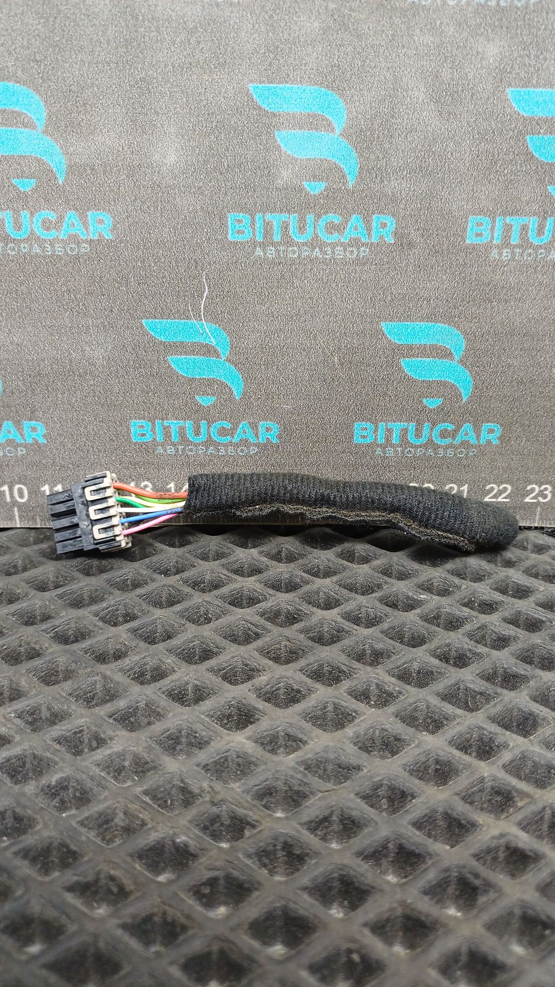 https://ycs.partsauto.market/partsauto-images/thmbs/userImages/c8f07ba63eb5b2f0f6006ea854bf8f7d/part/2b81b80e-5363-4491-906a-5b84af9e6651_1777538737806.jpg